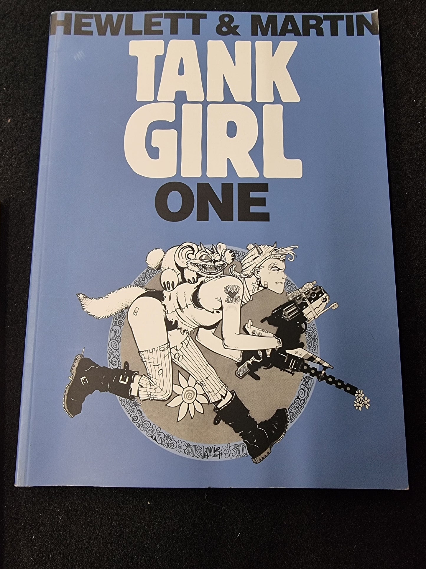 TANK GIRL ONE