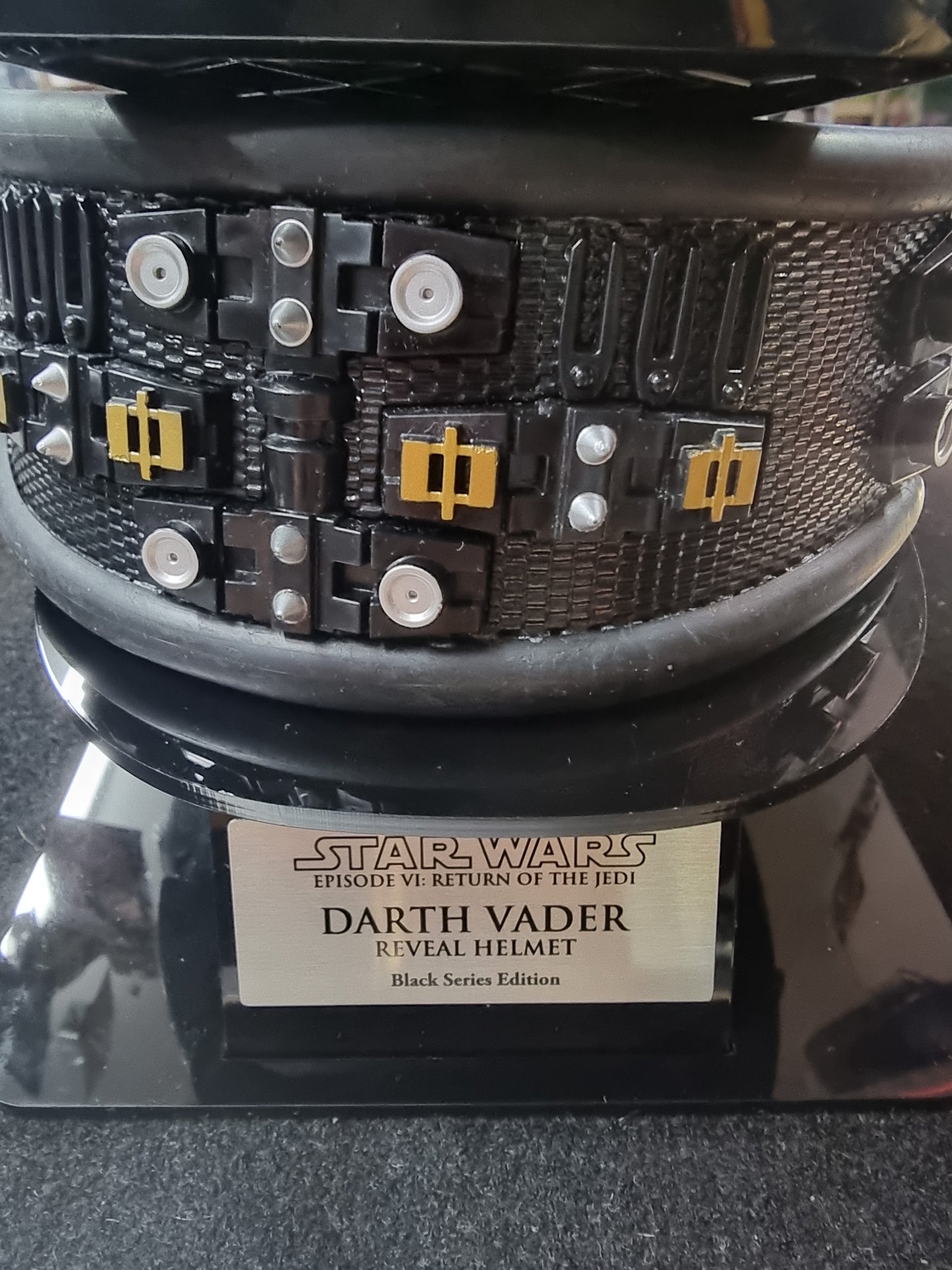 STAR WARS Episode VI Return Of The Jedi DARTH VADER Reveal Helmet Black Seriees Edition