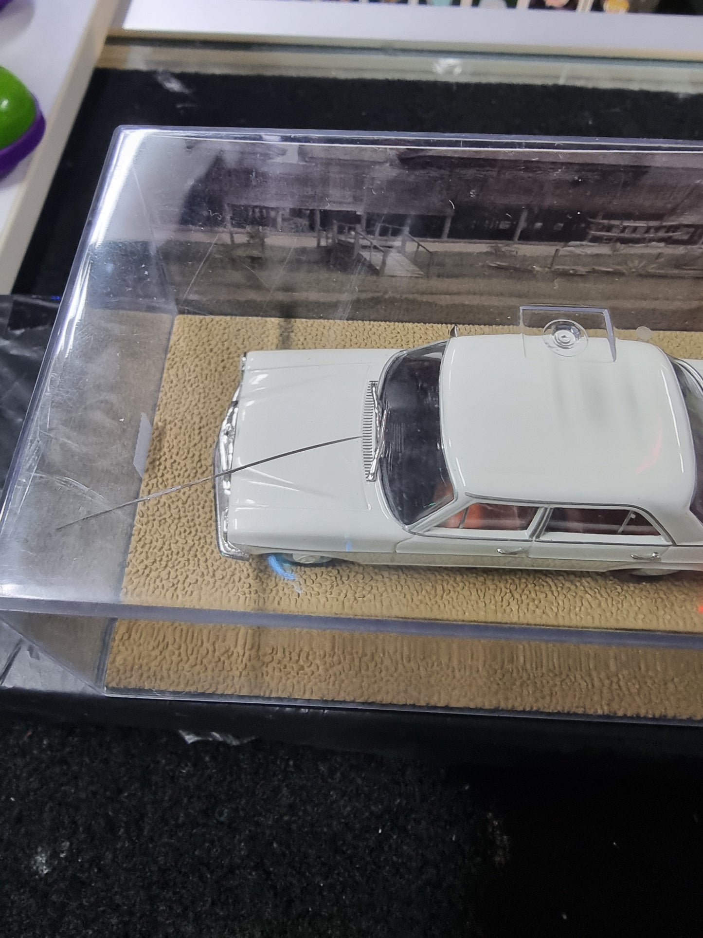 James Bond 007 Mercedes-Benz 220- The Man with The Golden Gun 1:43 Diecast Car