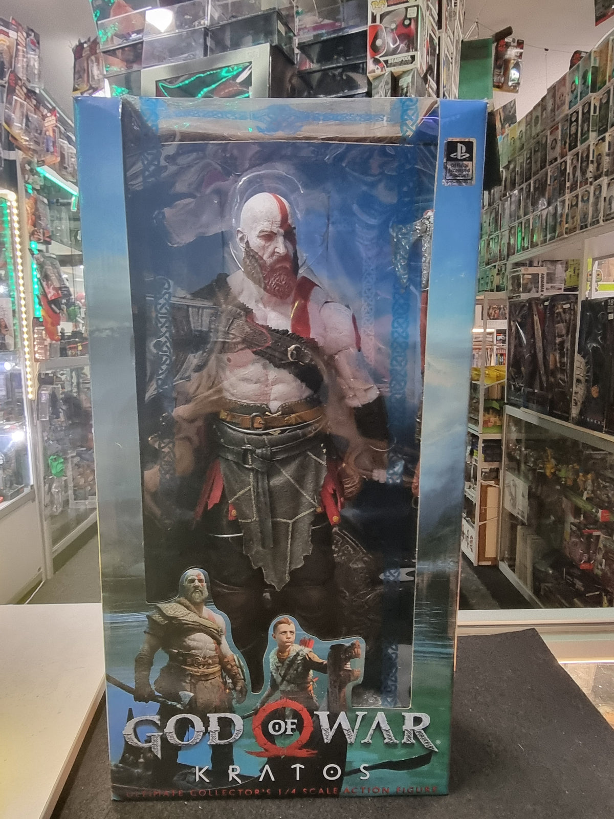 GOD OF WAR 18" KRATOS FIGURE