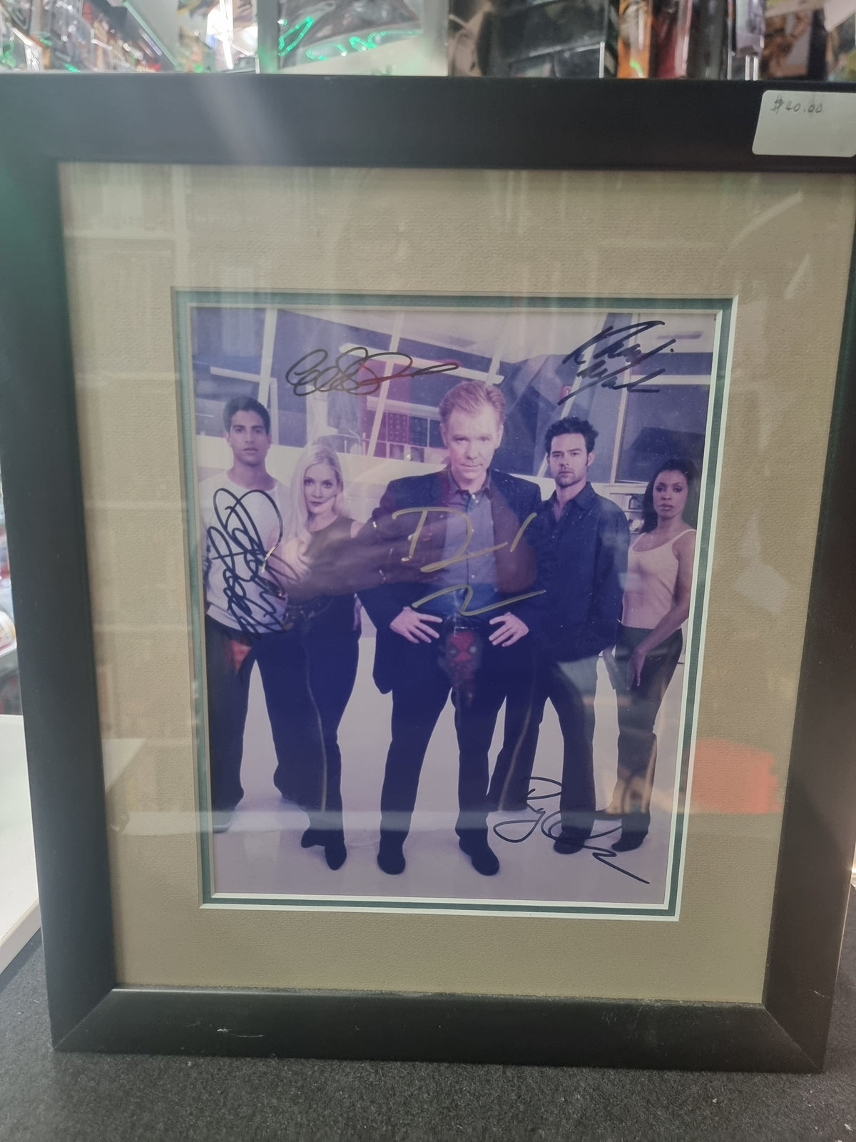 CSI MIAMI FRAMED AUTOGRAPH
