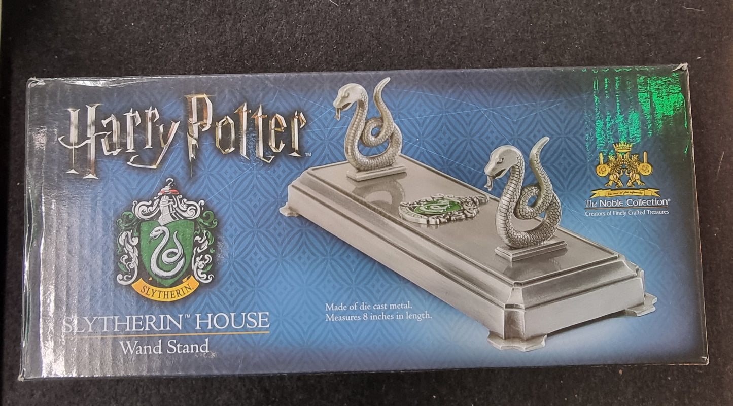 HARRY POTTER SLYTHERIN HOUSE WAND STAND
