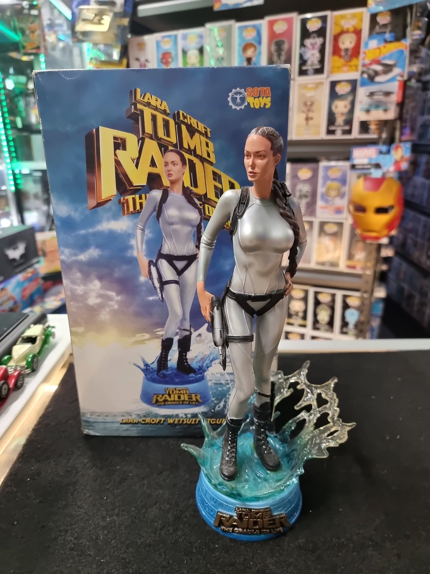 TOMB RAIDER THE CRADLE OF LIFE LARA CROFT WETSUIT STATUE 1351/1600