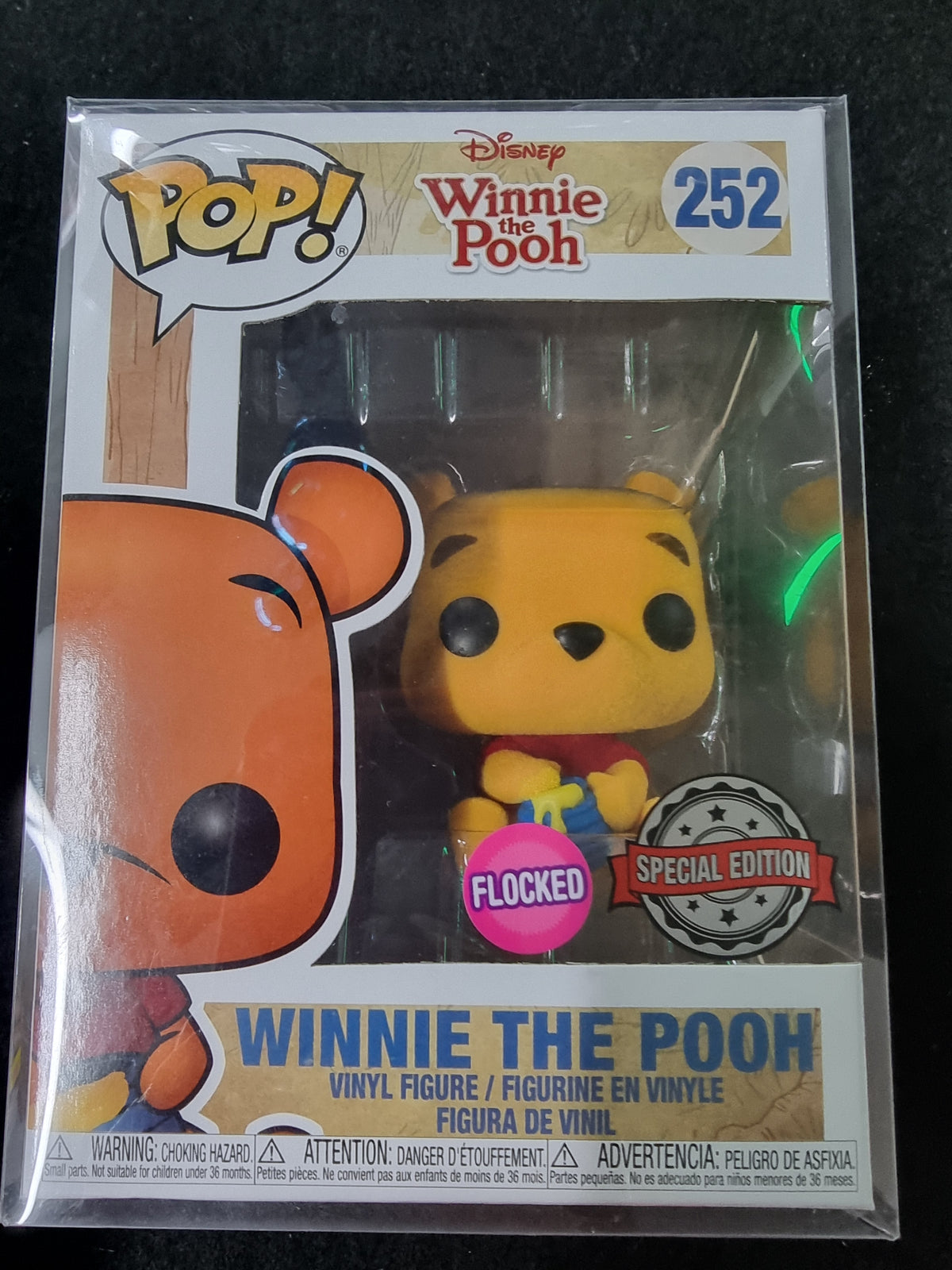 FUNKO POP DISNEY WINNIE THE POOH FLOCKED SPECIAL EDITION #252