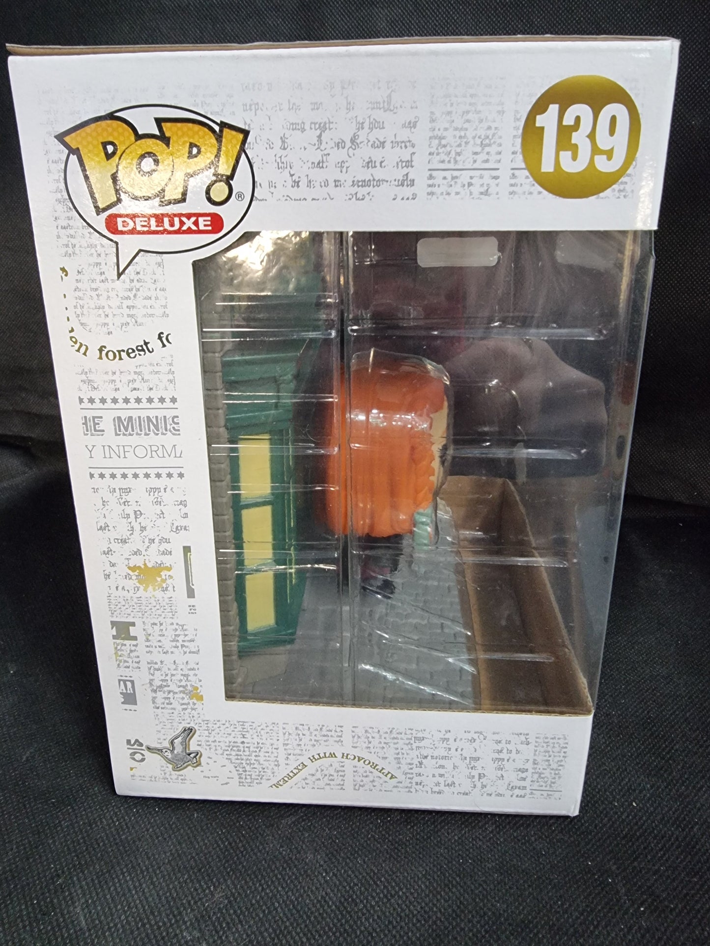 FUNKO POP HARRY POTTER GINNY WEASLEY WITH FLOURISH & BLOTTS #139 Captain Comics and Collectables Pty Ltd