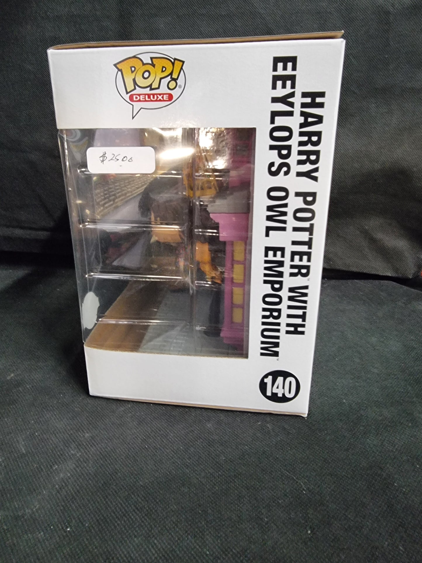 FUNKO POP HARRY POTTER WITH EEYLOPS OWL EMPORIUM #140