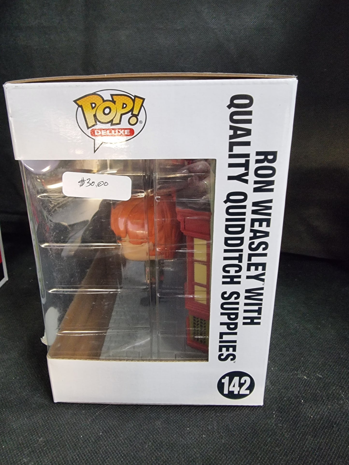FUNKO POP HARRY POTTER RON WEASLEY WITH QUALITY QUIDDITCH SUPPLIES #142