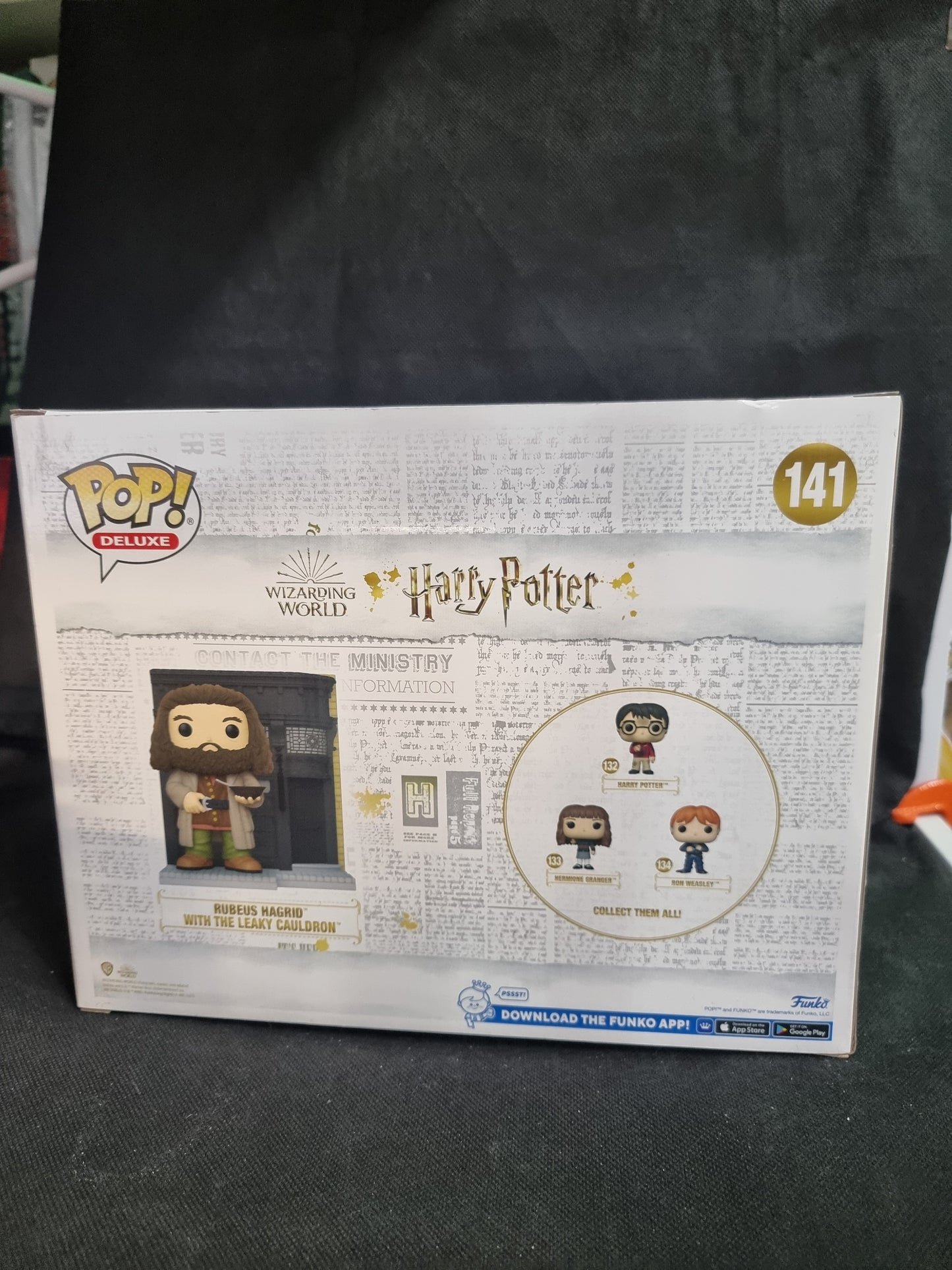 FUNKO DELUXE RUBEUS HAGRID WITH THE LEAKY CAULDRON #141