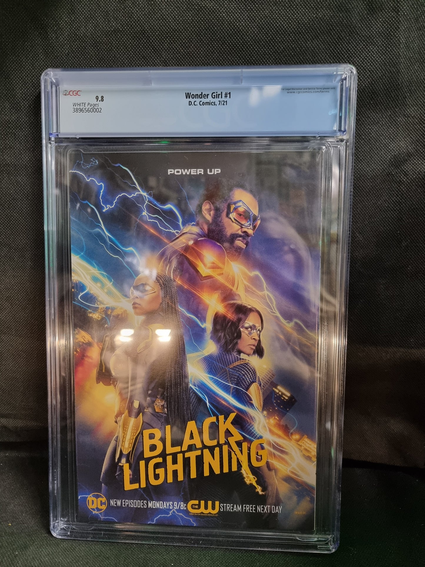 DC WONDER GIRL #1 CGC UNIVERSAL GRADE 9.8