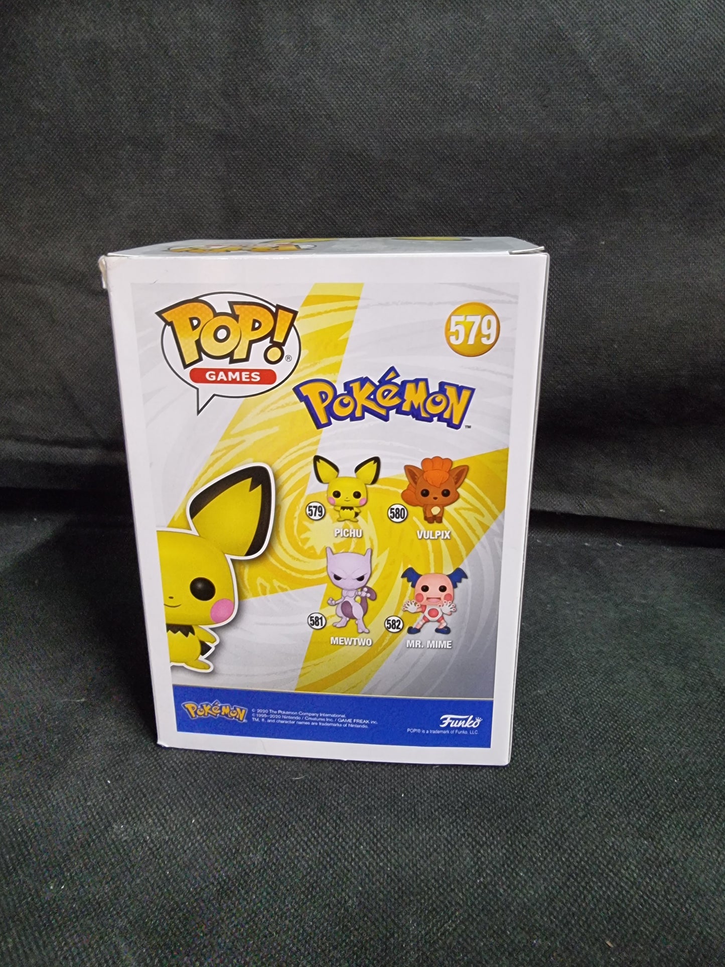 FUNKO POP POKEMON PICHU #579
