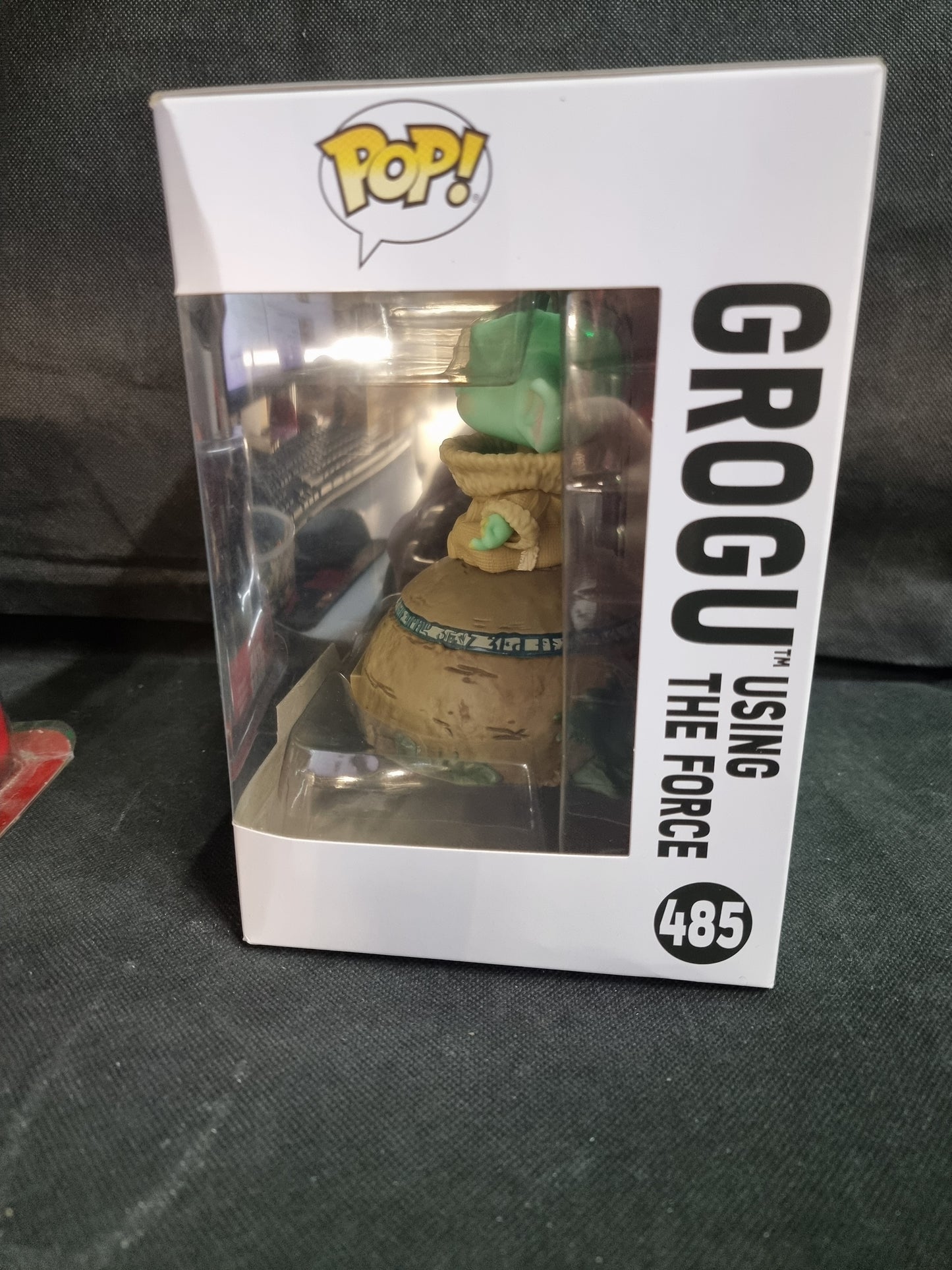 FUNKO POP STAR WARS GROGU USING THE FORCE #485
