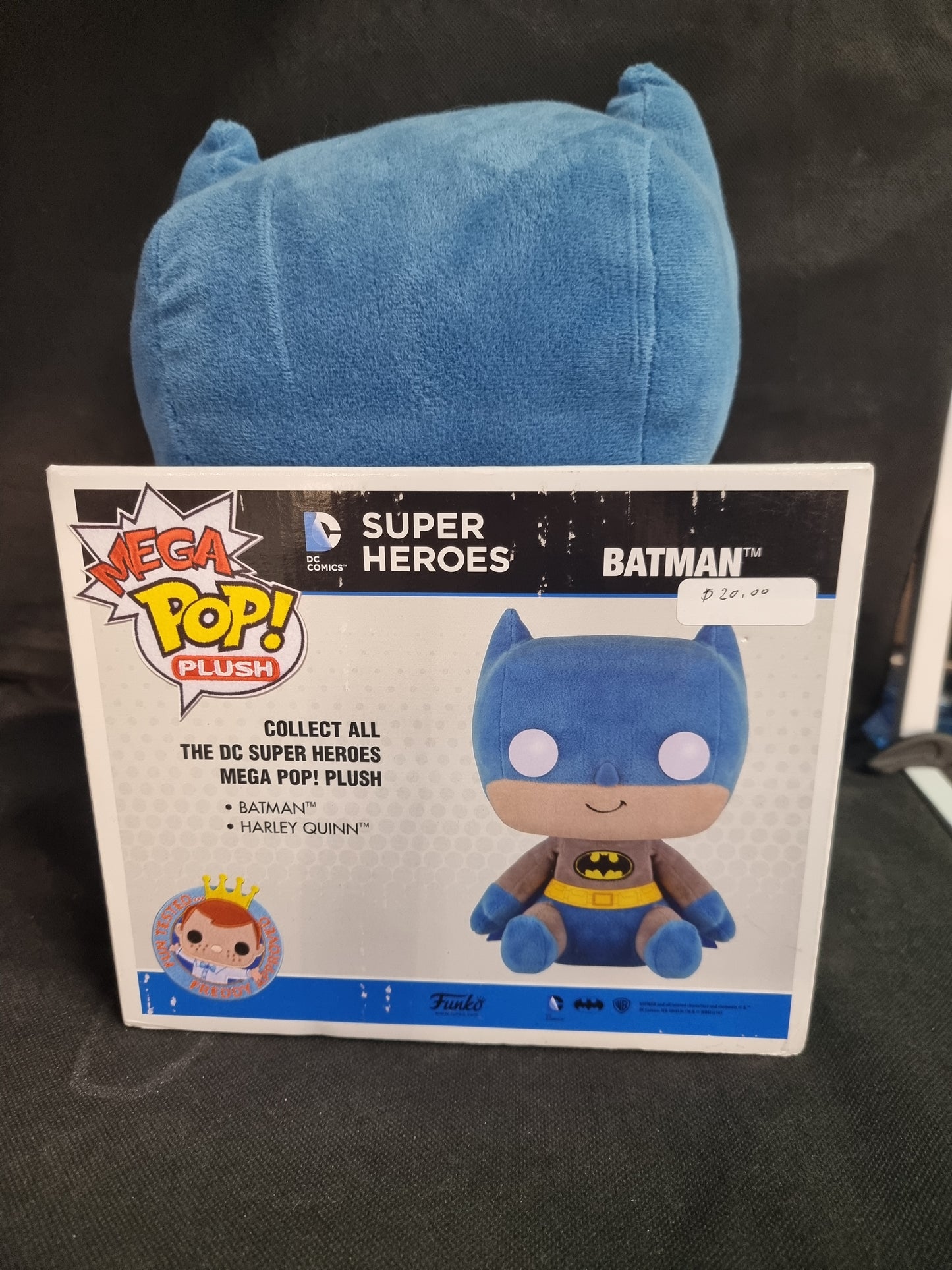 FUNKO DC SUPER HEROES BATMAN MEGA POP PLUSH