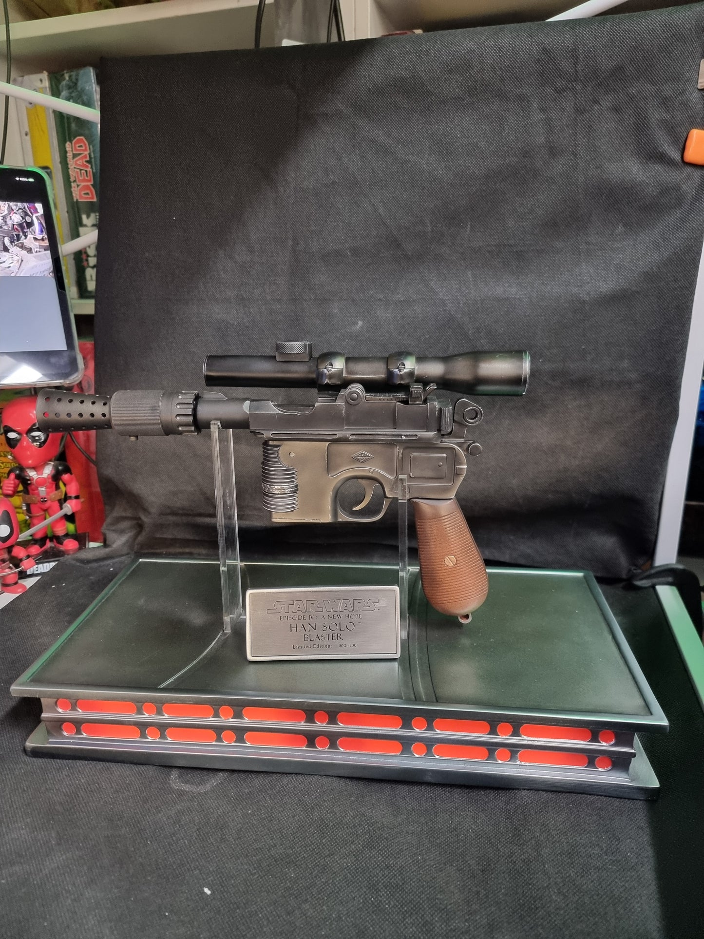 STAR WARS EPISODE IV: A NEW HOPE HAN SOLO BLASTER LIMITED EDITION 003/100