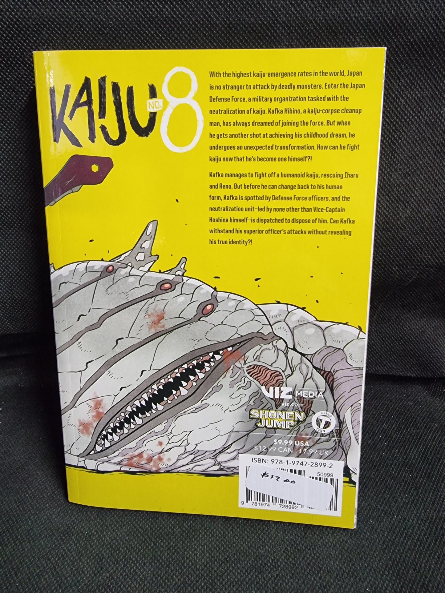KAIJU NO.8 VOL 3