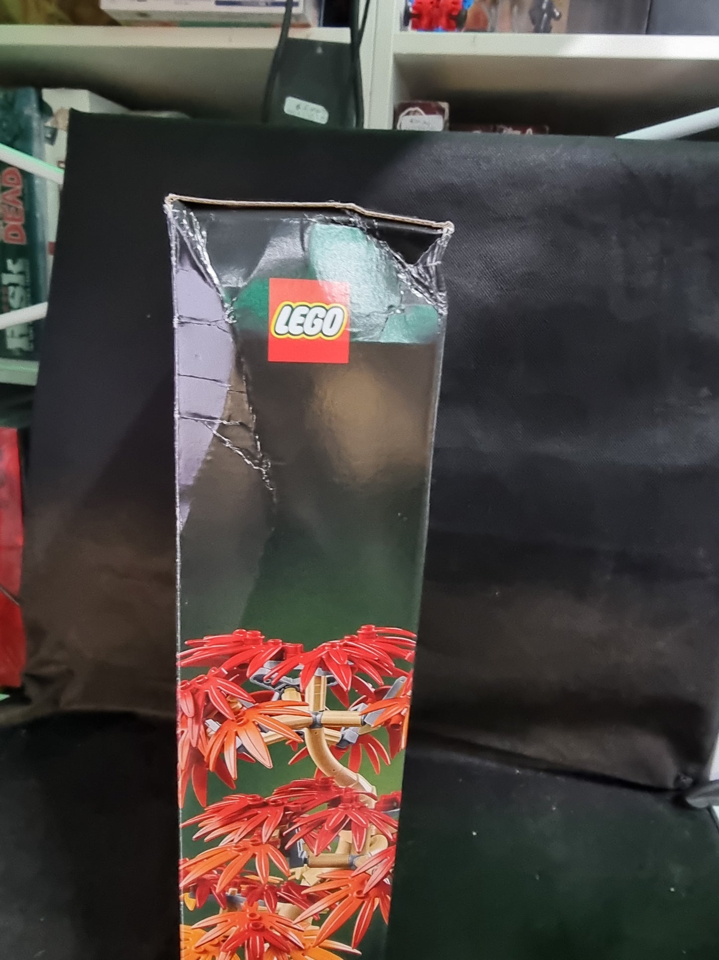 LEGO JAPANESE MAPLE TREE (DAMAGED BOX)
