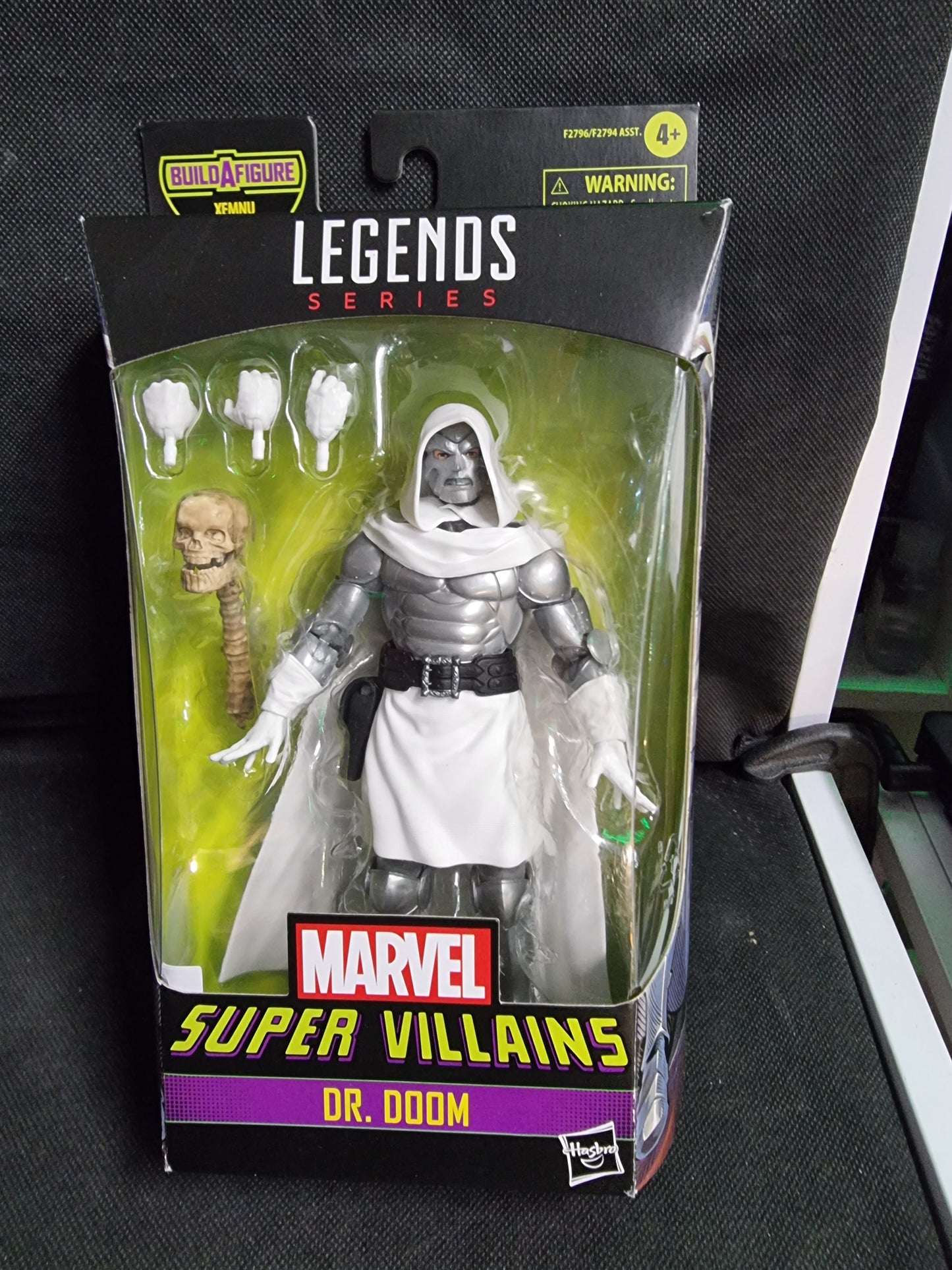 MARVEL LEGENDS SERIES MARVEL SUPER VILLAINS DR.DOOM