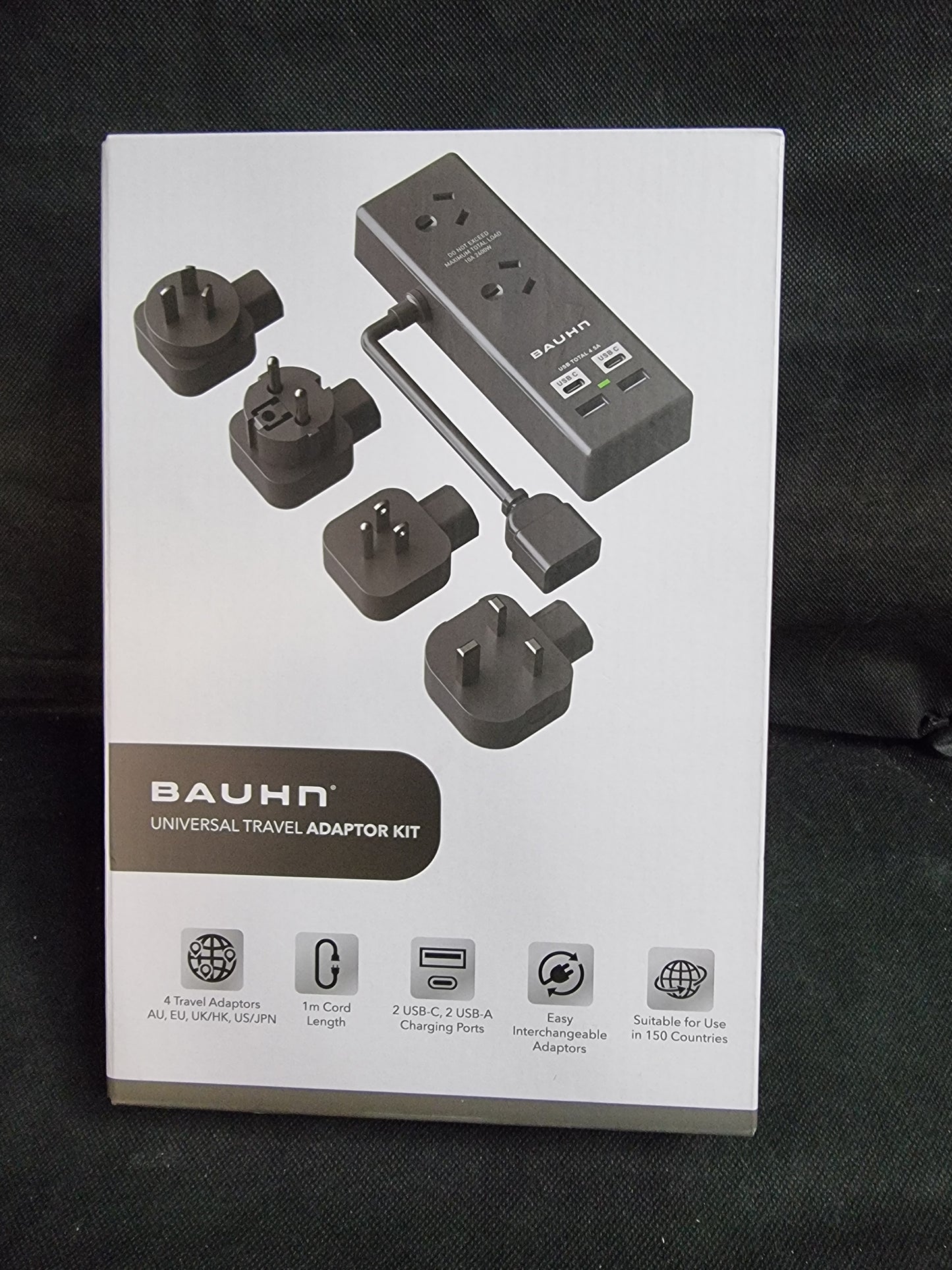 BAUHN UNIVERSAL TRAVEL ADAPTOR KIT (BLACK)