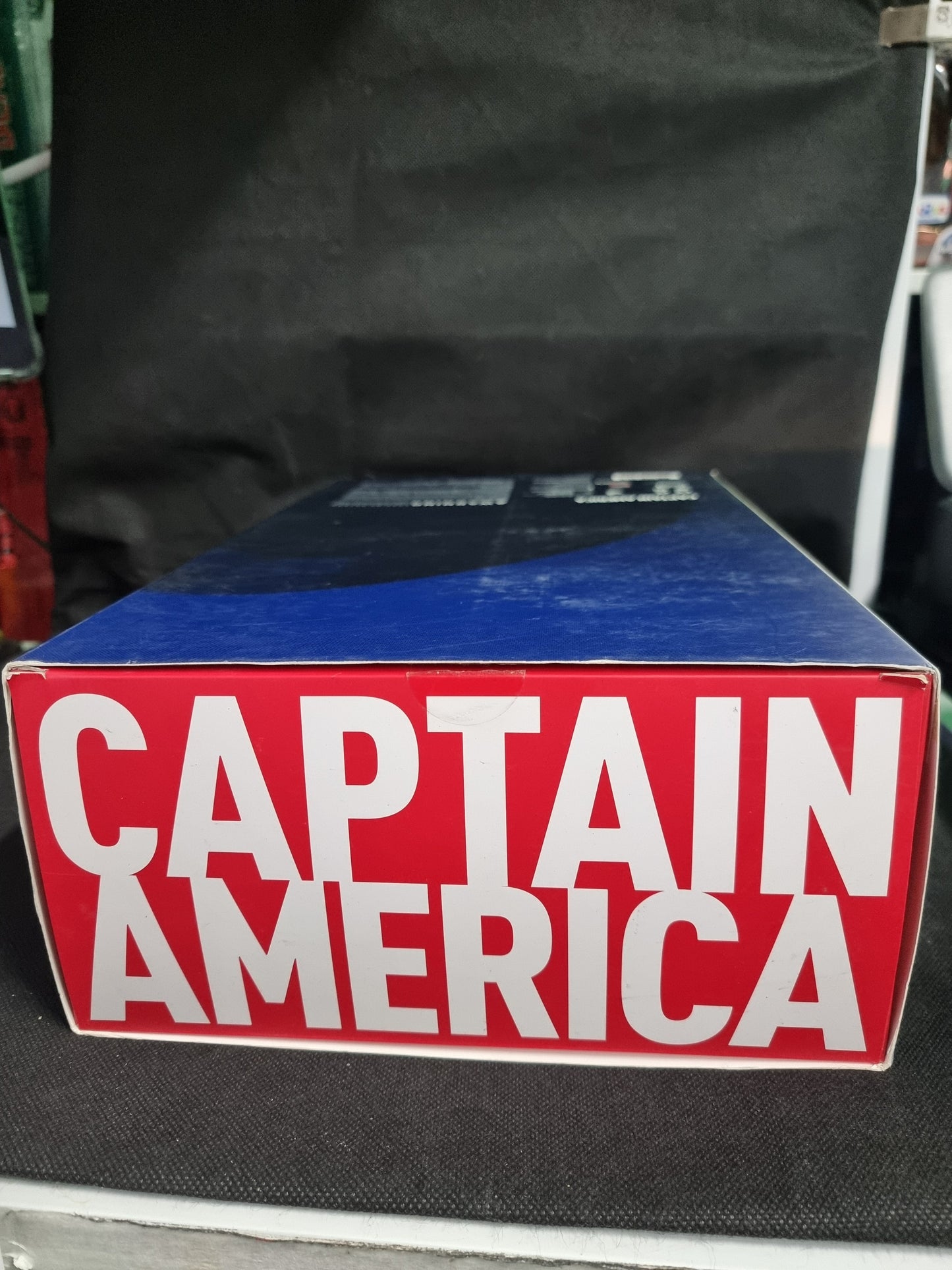 Marvel Avengers Captain America Steve Rogers Chris Evan Hot Toys MMS 174 Captain Comics and Collectables Pty Ltd