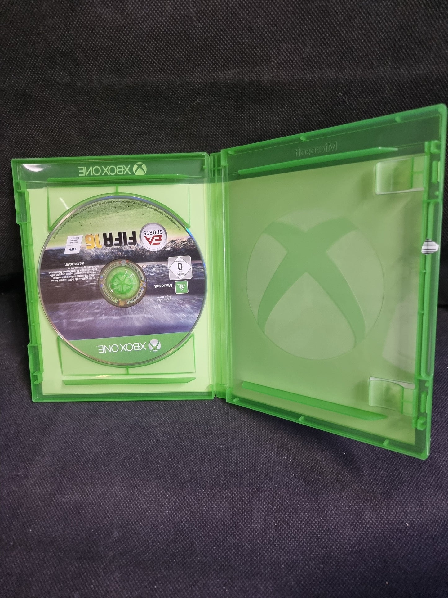Xbox One EA Sports Fifa 16 Captain Comics and Collectables Pty Ltd