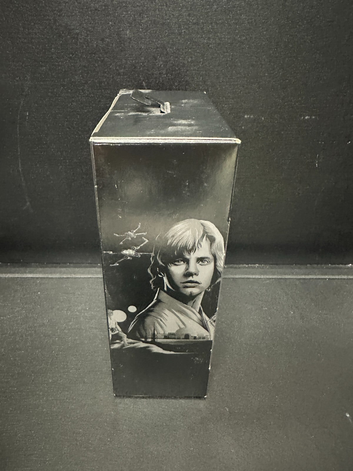 Star Wars 40th Anniversary Black Series Titanium Luke Skywalker