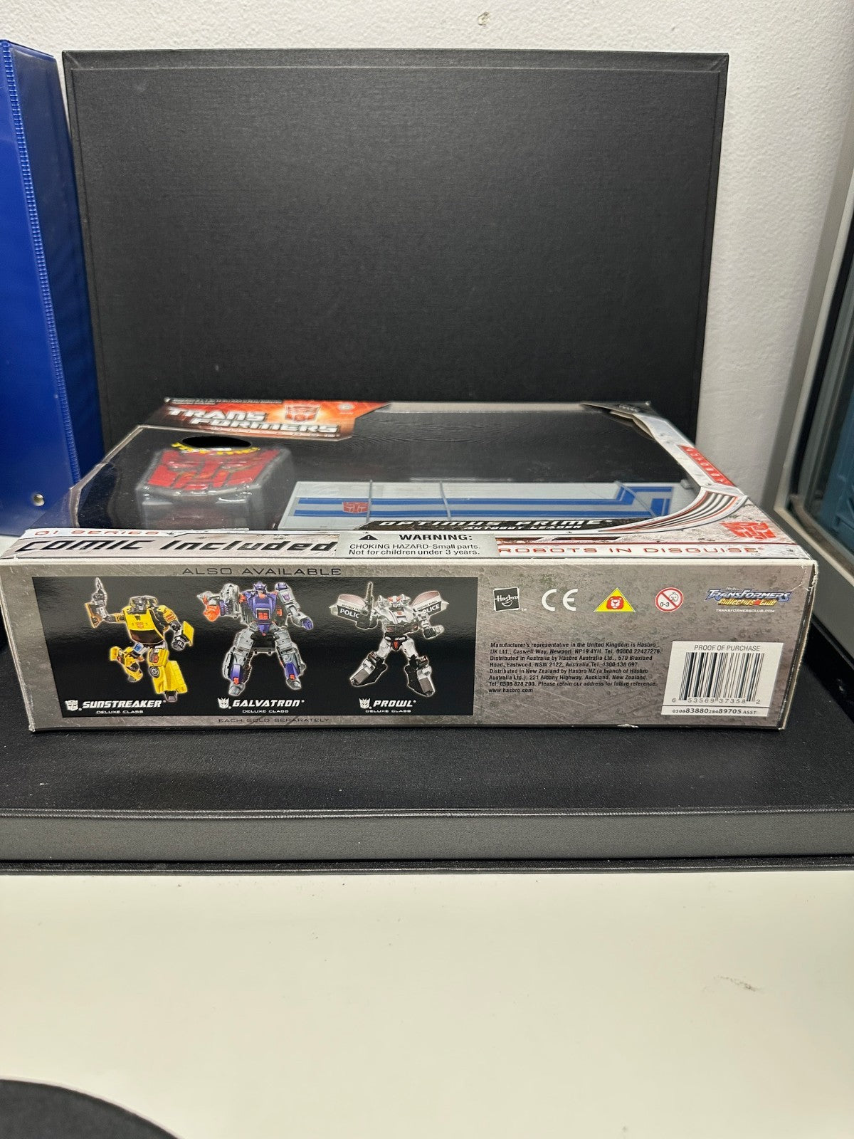 25th Anniversary G1 Optimus Prime Hasbro Transformers Universe Brand New rare