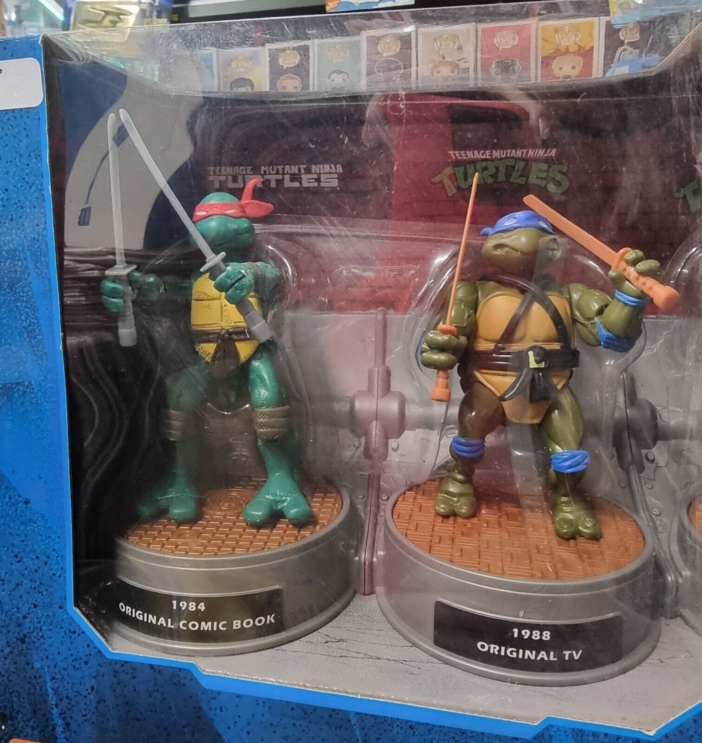 History of Teenage Mutant Ninja Turtles Leonardo TMNT NEW