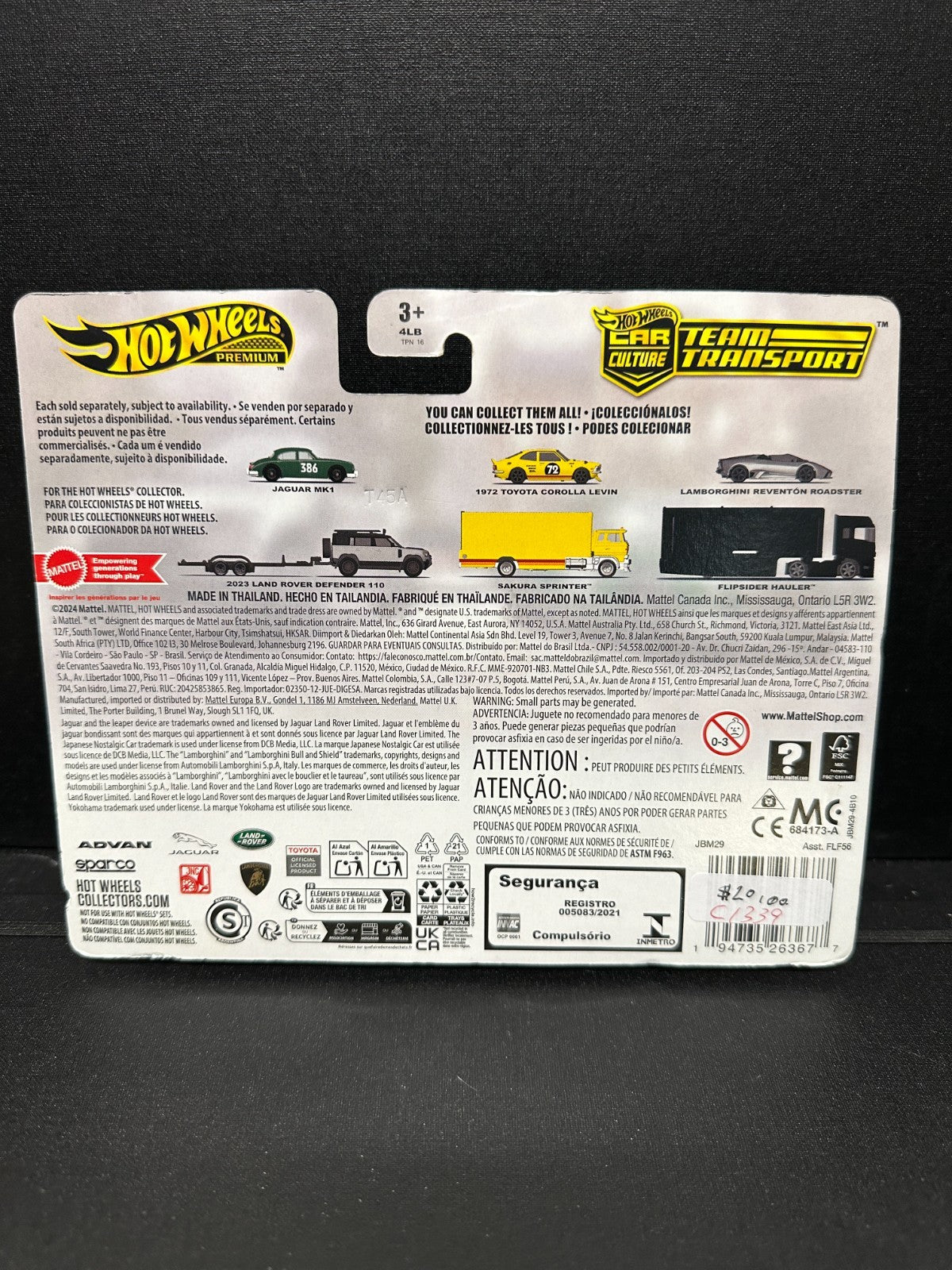 Hot Wheels 23 Land Rover Defender & Jaguar Mk1Team Transport #74
