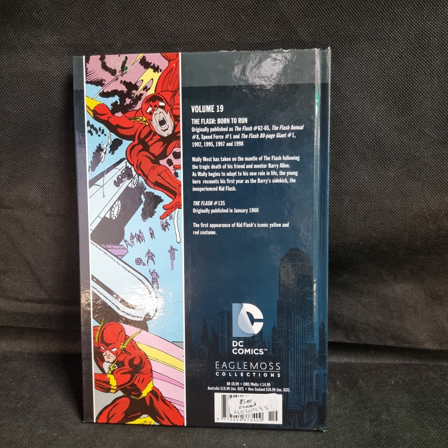DC Comics Graphic Novel Collection - The Flash - Volume 19 - Hardcover Book