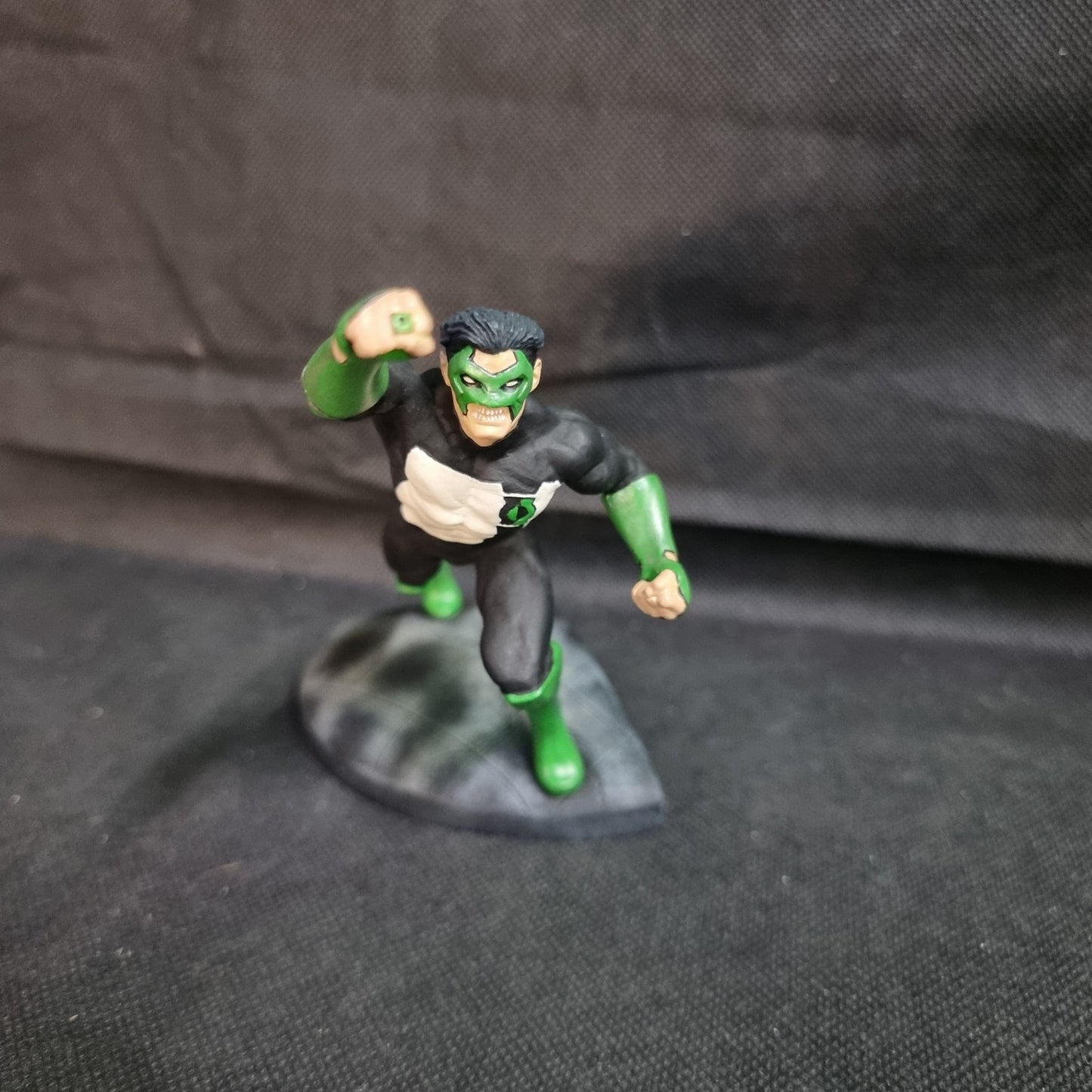 DC DIRECT Green Lantern Kyle Rayner Mini-Statue Figure LOT # 743