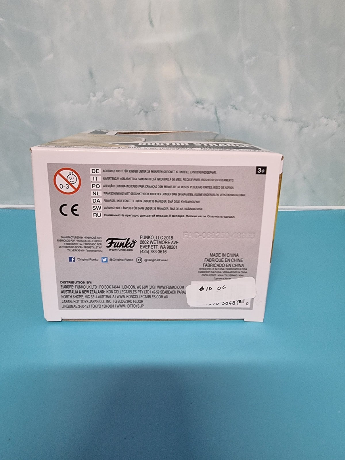 Funko Pop Doctor Strange Gold Chrome # 486 Marvel Studios The First Ten Years