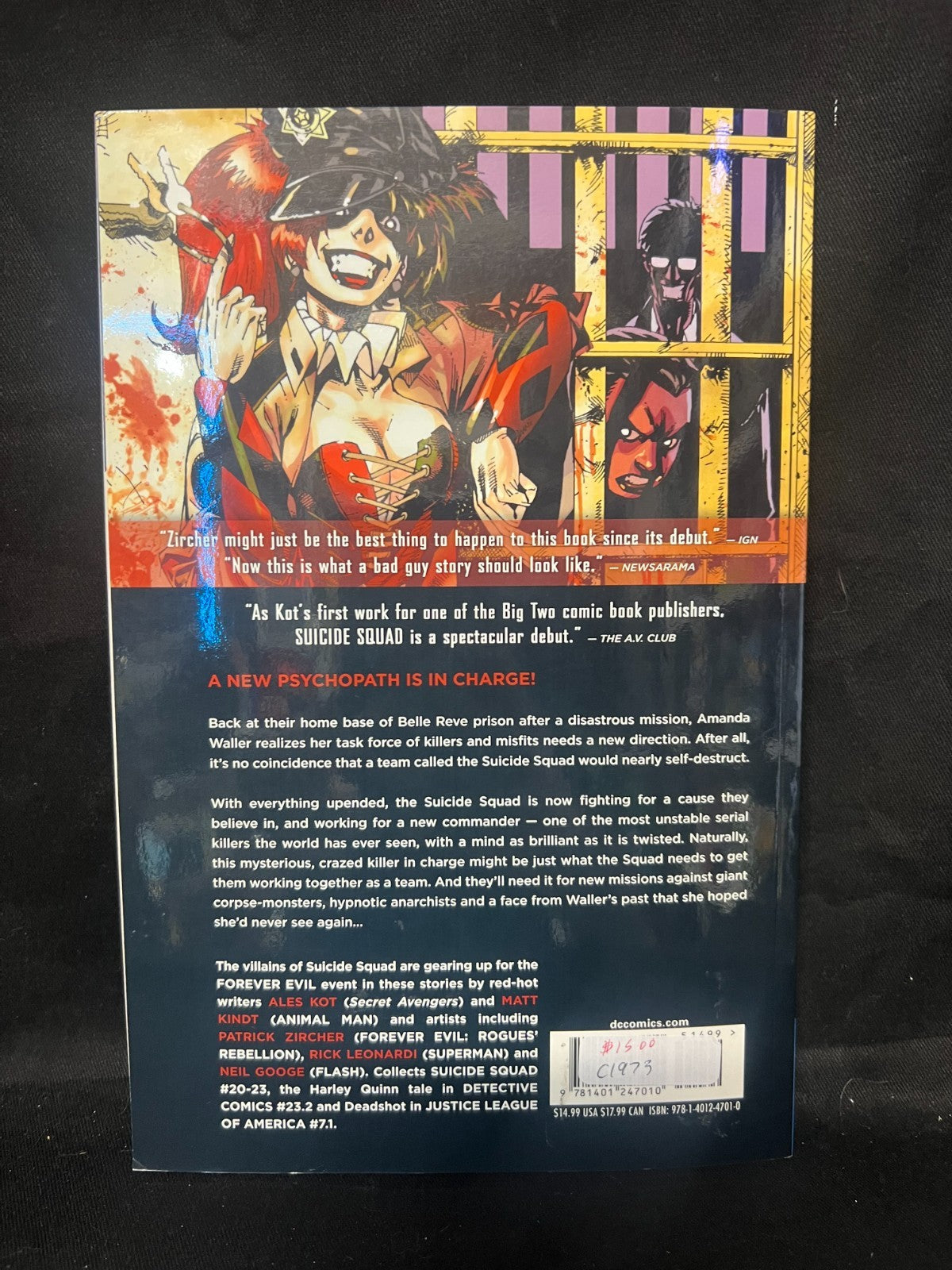 SUICIDE SQUAD Volume 5 WALLED IN Graphic Novel DC COMICS NEW 52