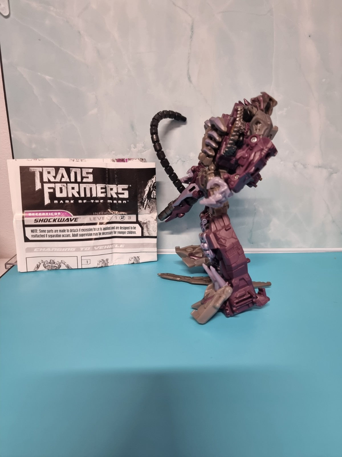 Transformers Dark Of The Moon SHOCKWAVE