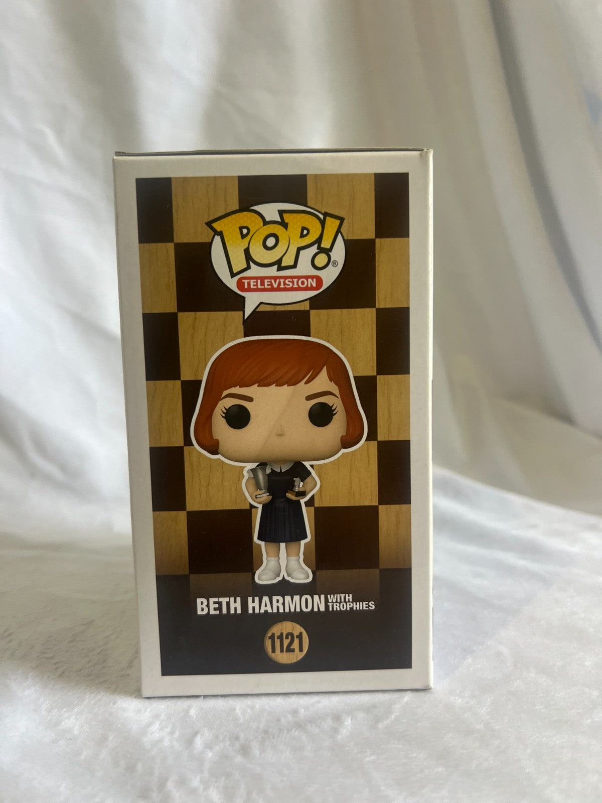 Queen's Gambit Beth Harmon + Trophies 1121 Funko Pop Vinyl New