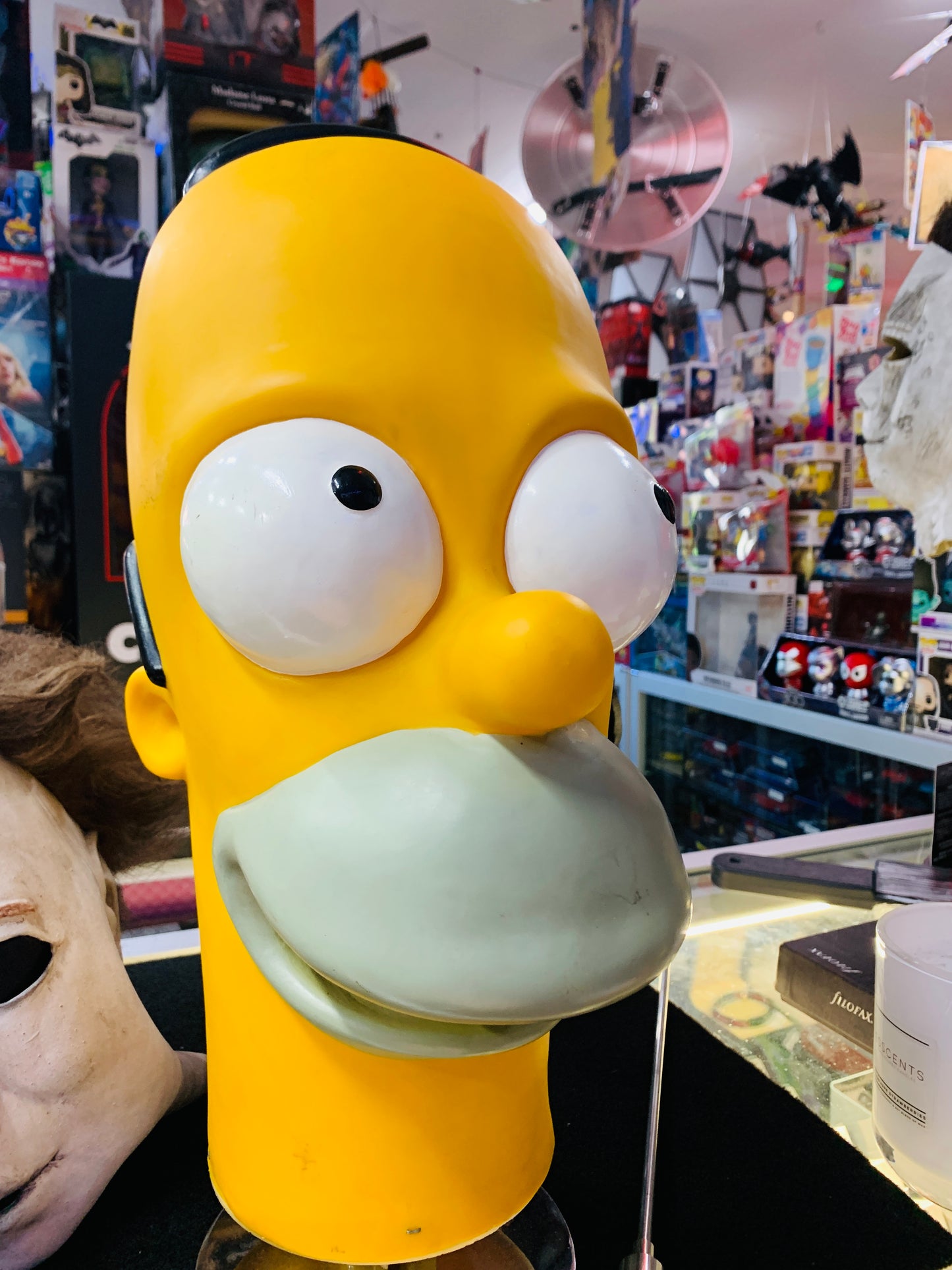 Homer Simpson head about 40cm high pretty cool item second hand