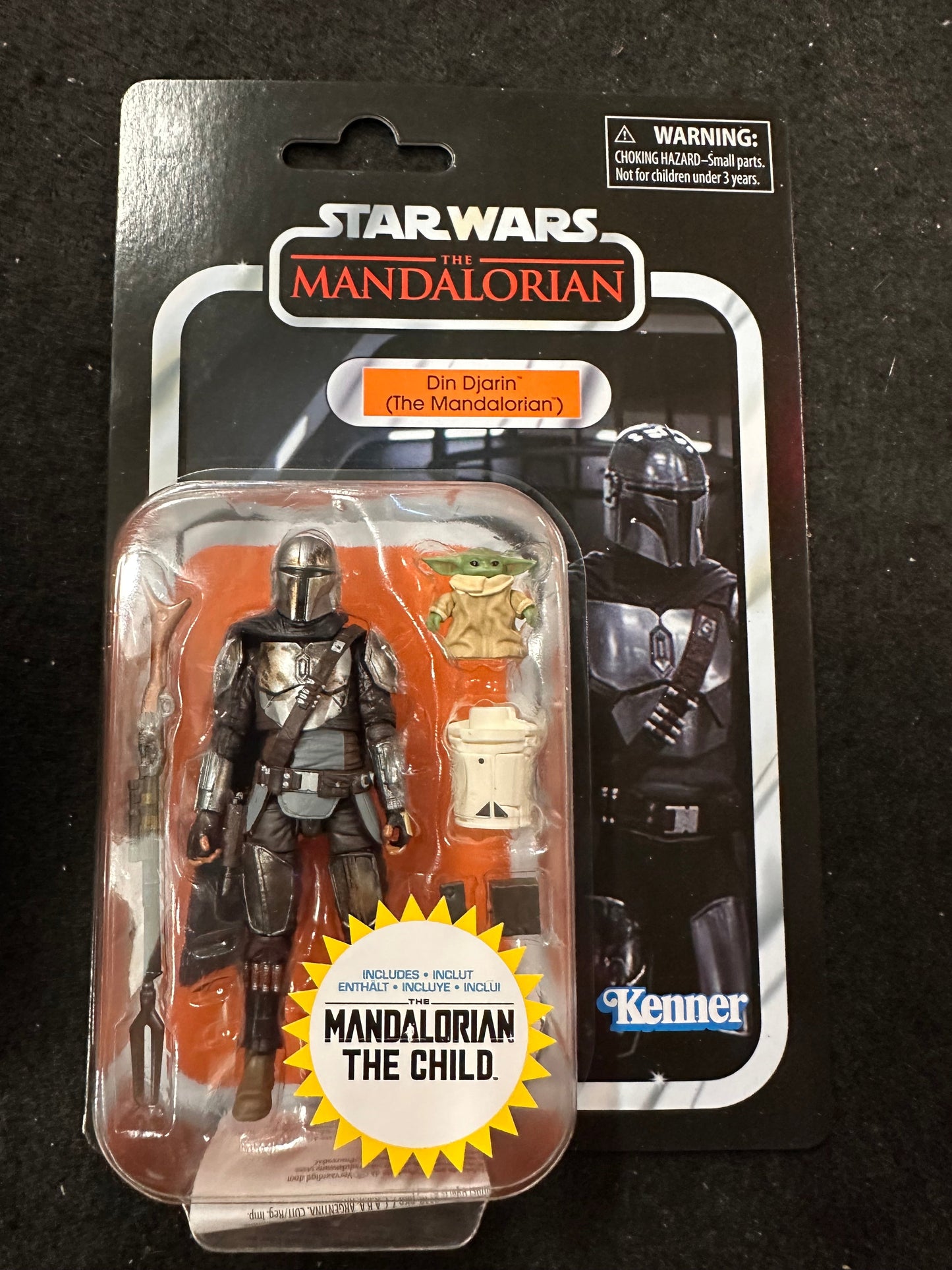 STAR WARS THE MANDALORIAN WITH CHILD FIGURE