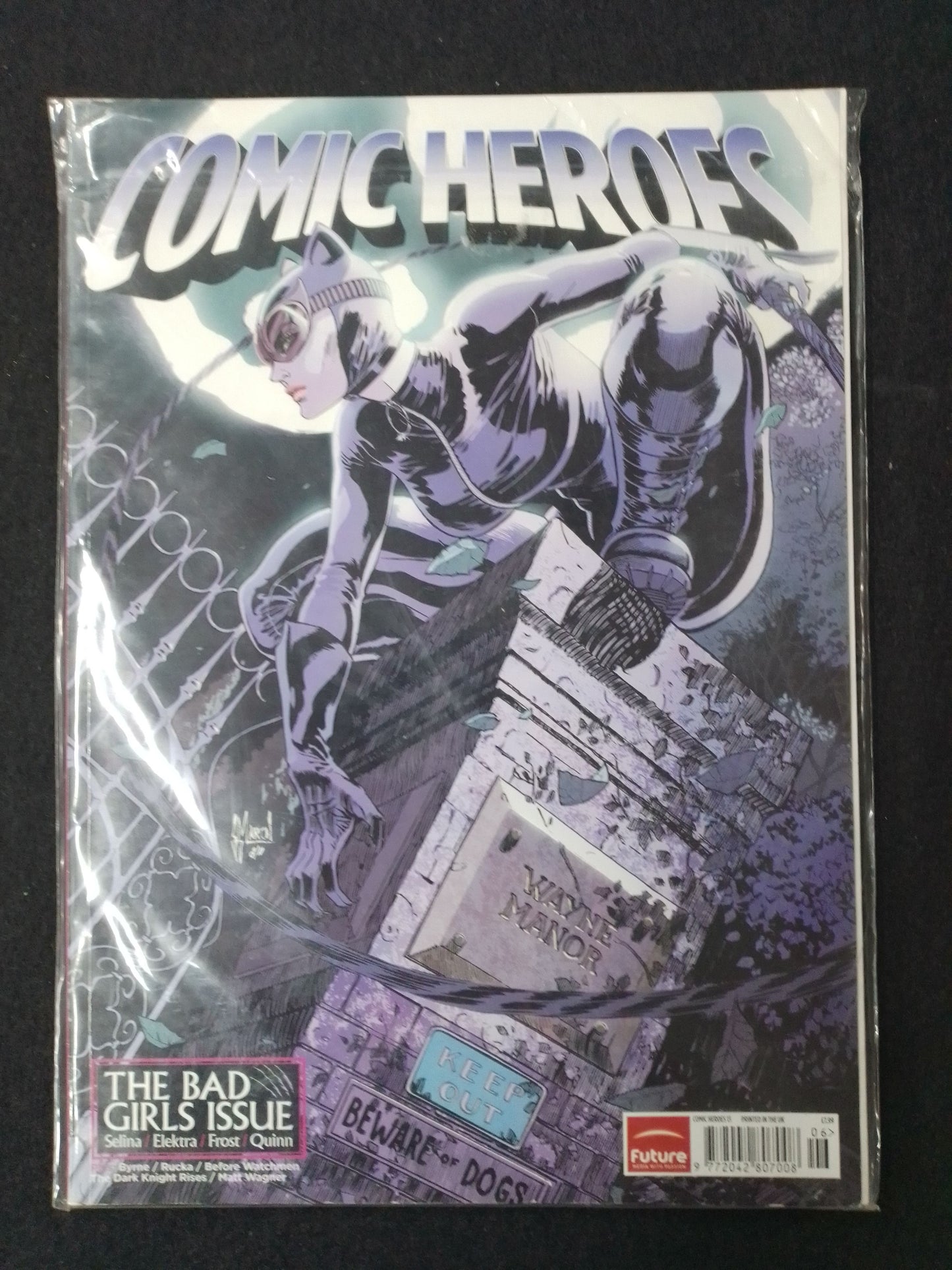 Comic Heroes - The Bad Girls Edition - Catwoman Magazine - N07861