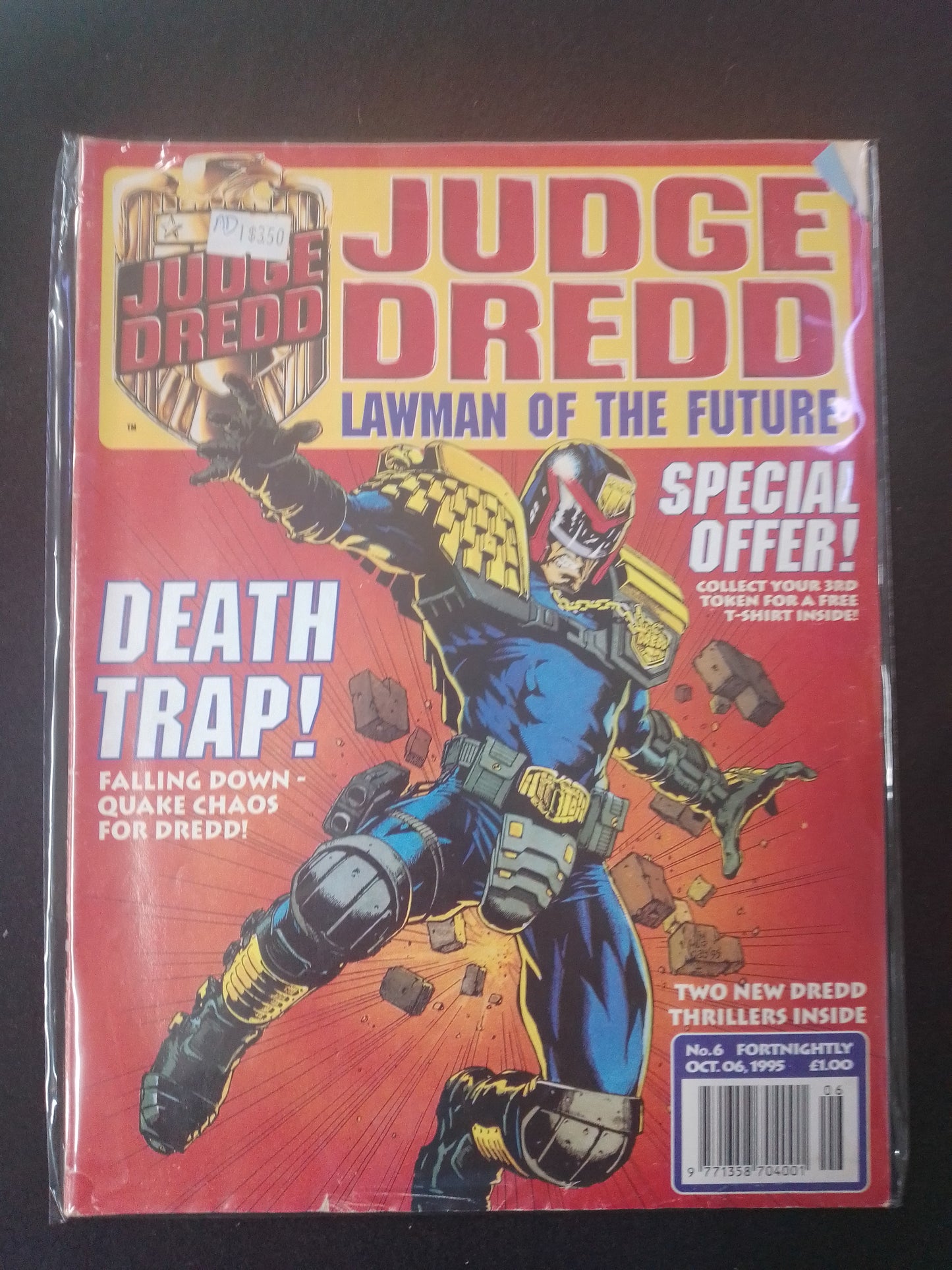 Judge Dredd Lawman Of The Future No 6 Comic Book - N07945