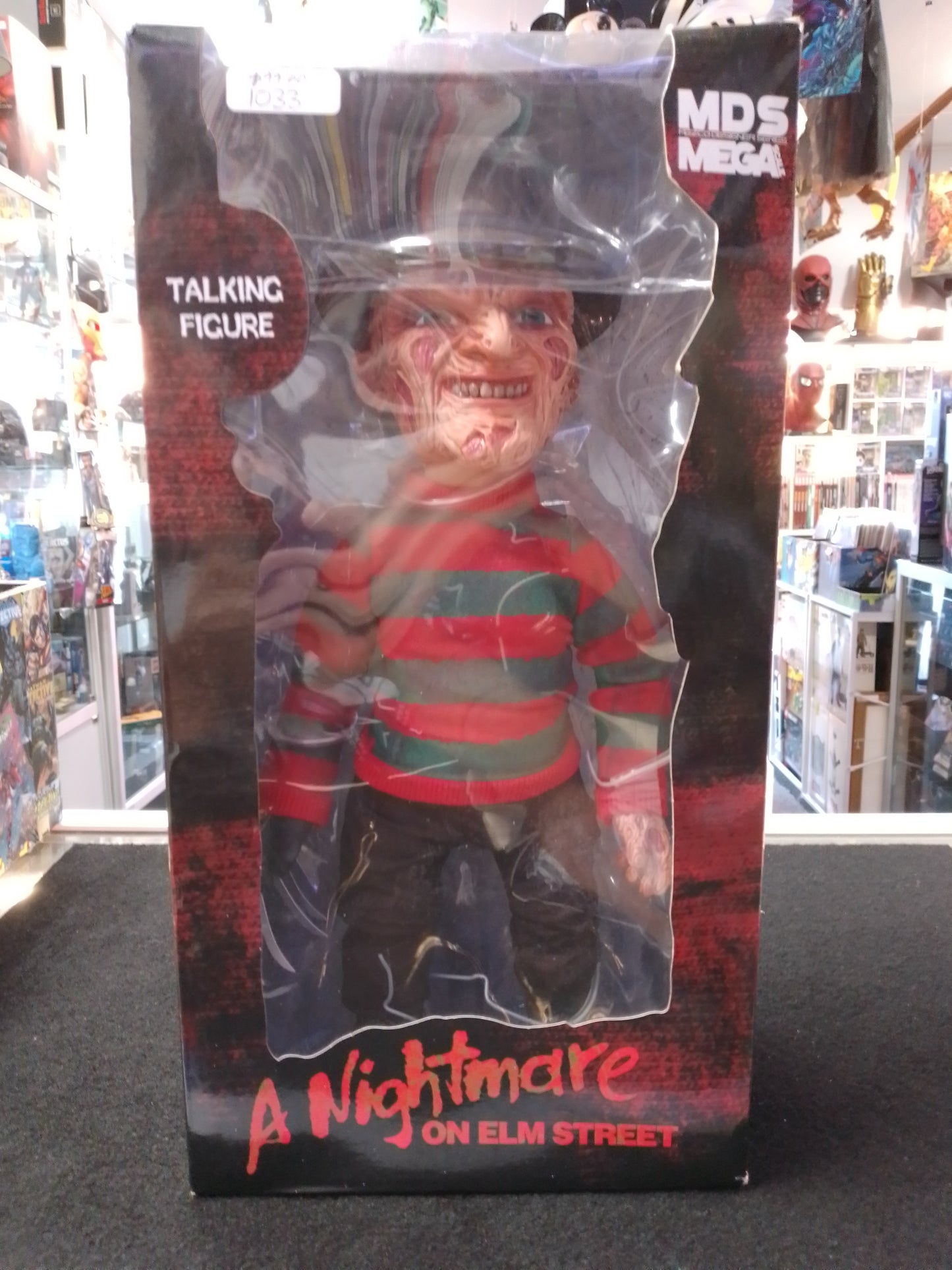 MDS A Nightmare on Elm Street Freddy Krueger Talking Mega Scale Figure - 1033