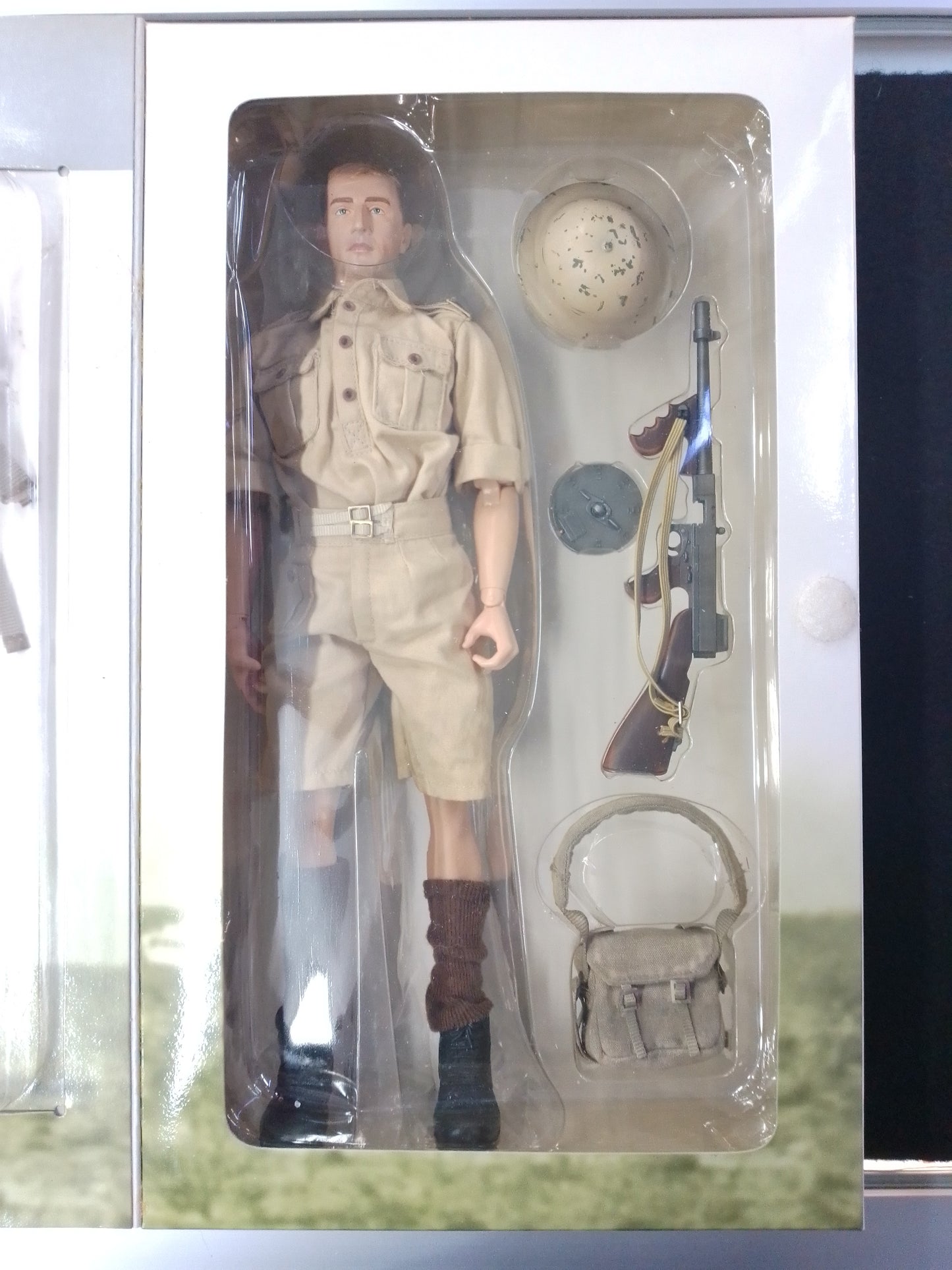WW2 North Africa 1942 Sergeant ''Reggie'' 1/6 Scale Action Figurine - N08542