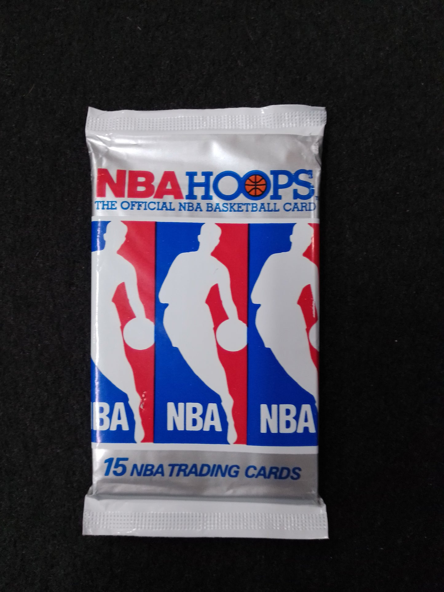 NBA Hoops 1990 Trading Card Pack - N09010