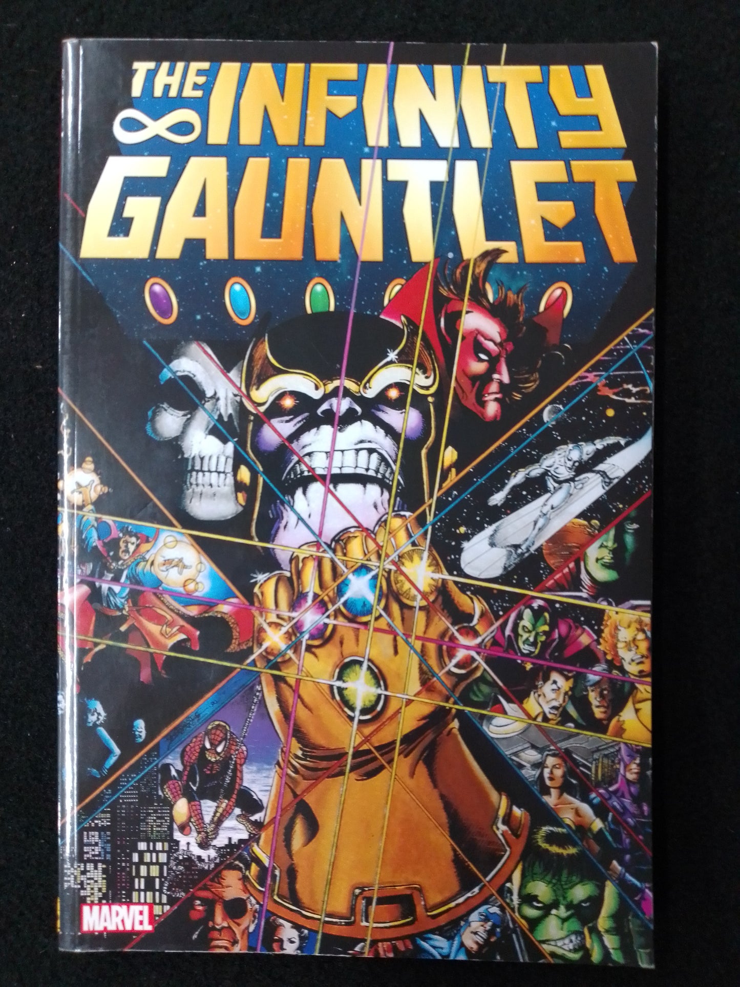Marvel - The Infinity Gauntlet Graphic Novel By Starlin, Perez Lim - N09458