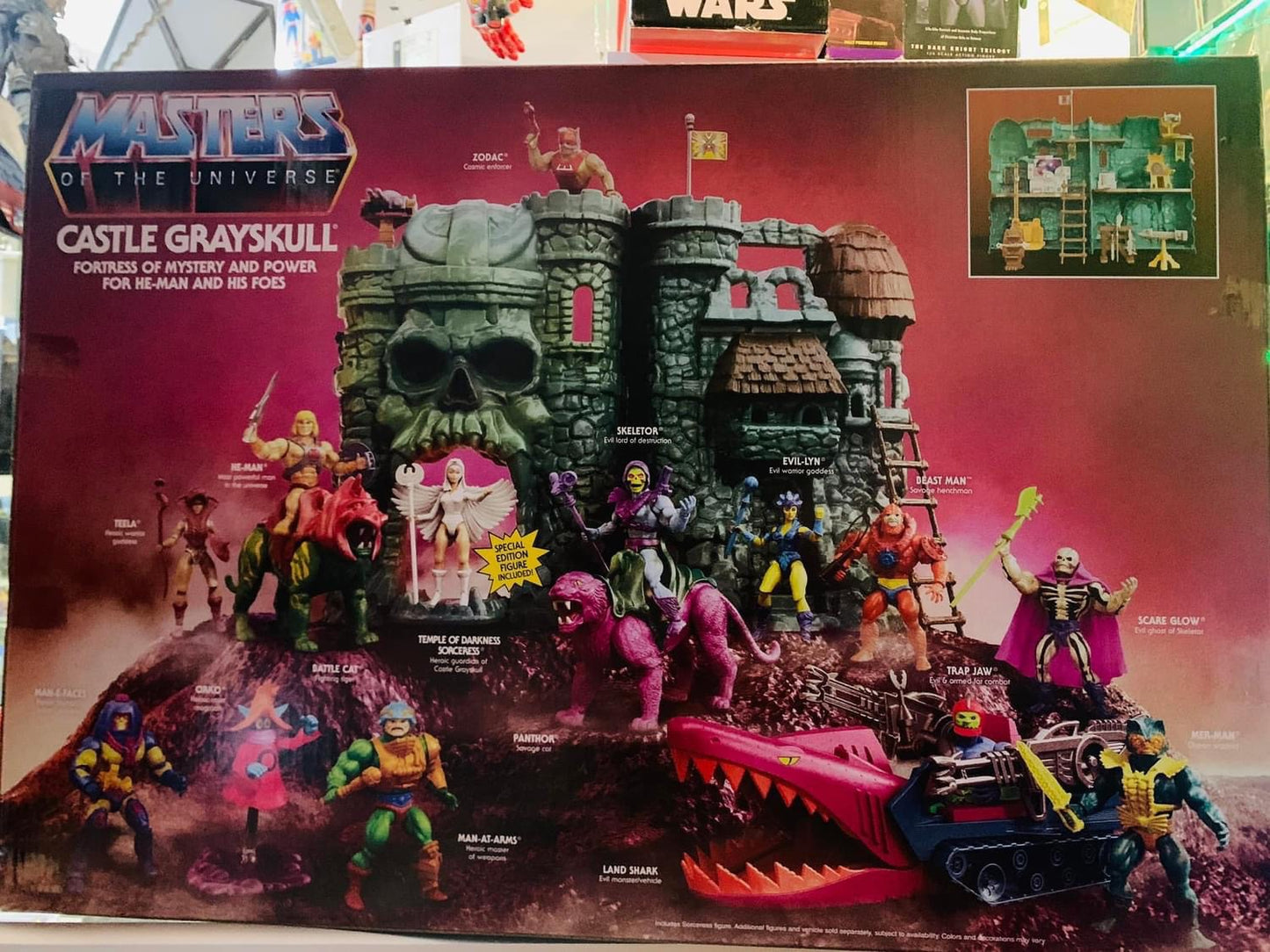 MASTERS OF THE UNIVERSE CASTLE GRAYSKULL