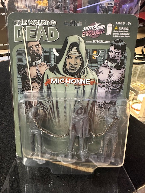 Skybound Exclusive Walking Dead Grey Michonne 5 Total Mini Figure