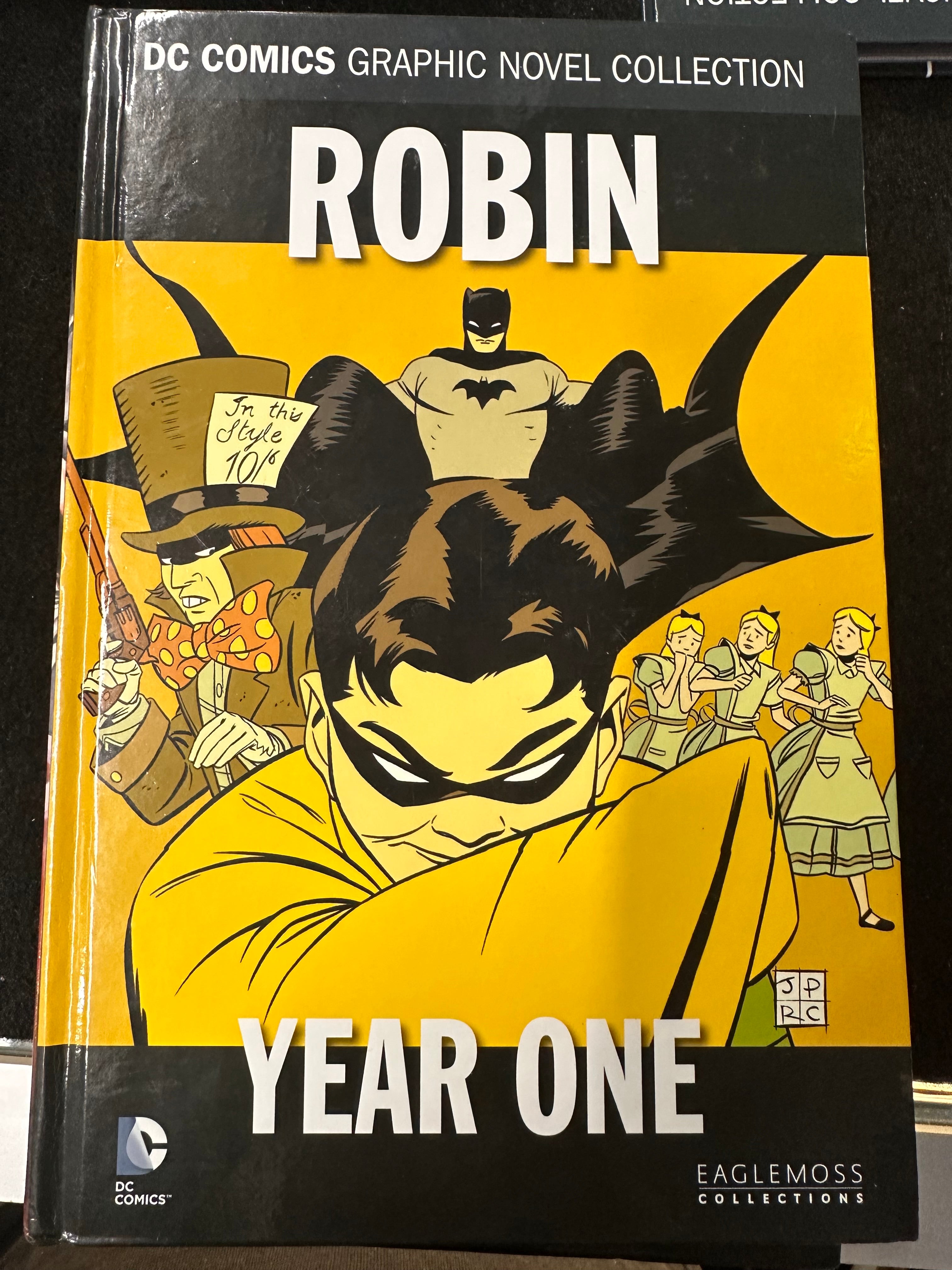 ROBIN YEAR ONE - Captain Comics and Collectables Pty Ltd