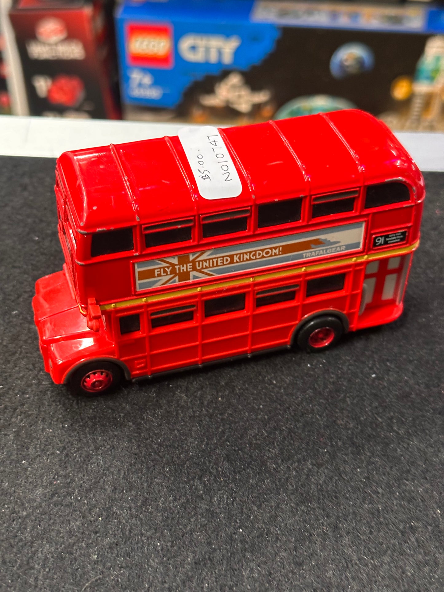 DISNEY PIXAR CARS LONDON DOUBLE DECKER BUS 91CROSSHEAD TOURING