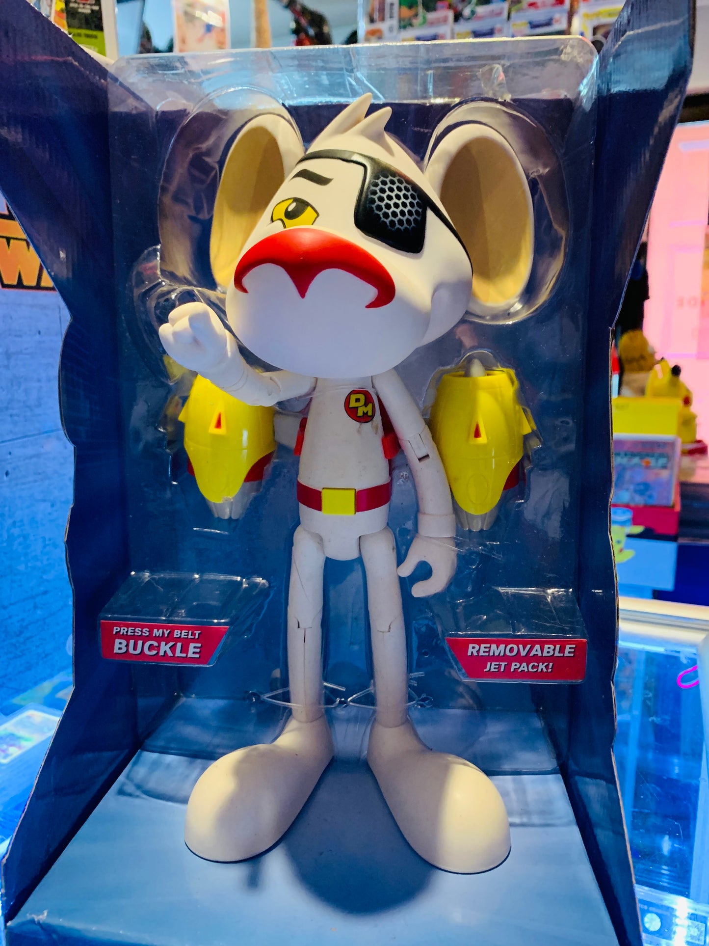 DANGER MOUSE TALK & POSE