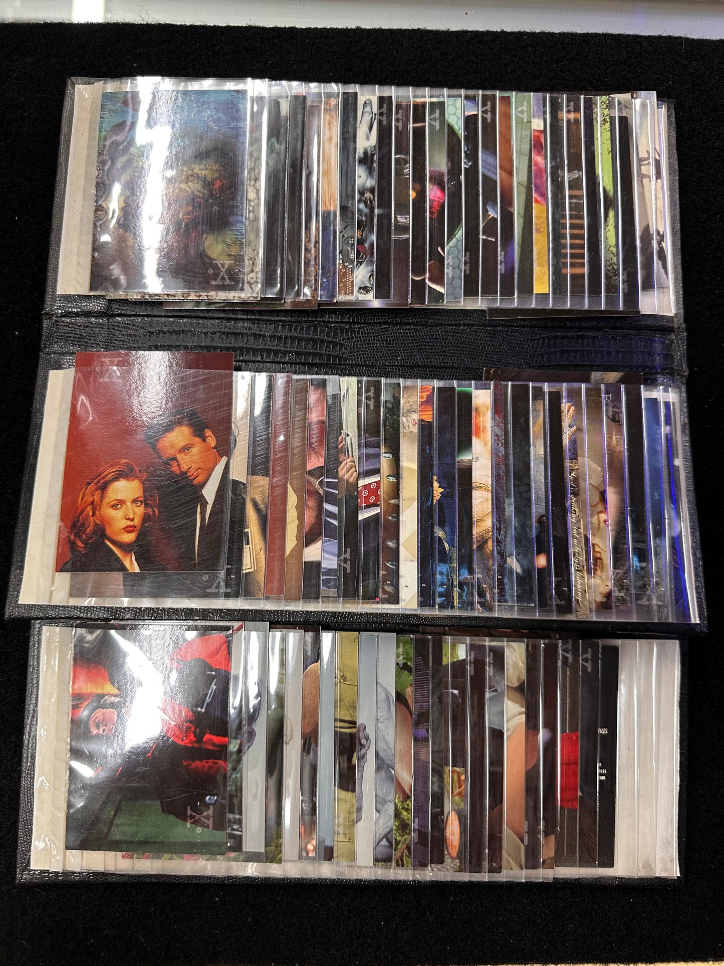 X FILES COLLECTOR TRADING CARDS