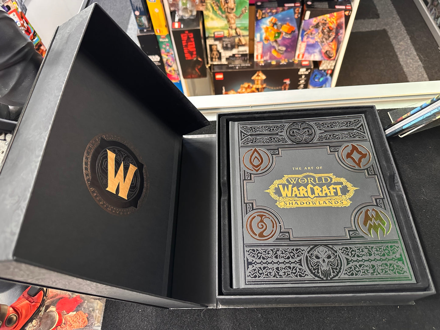 WORLD OF WARCRAFT SHADOWLANDS COLLECTORS EDITION