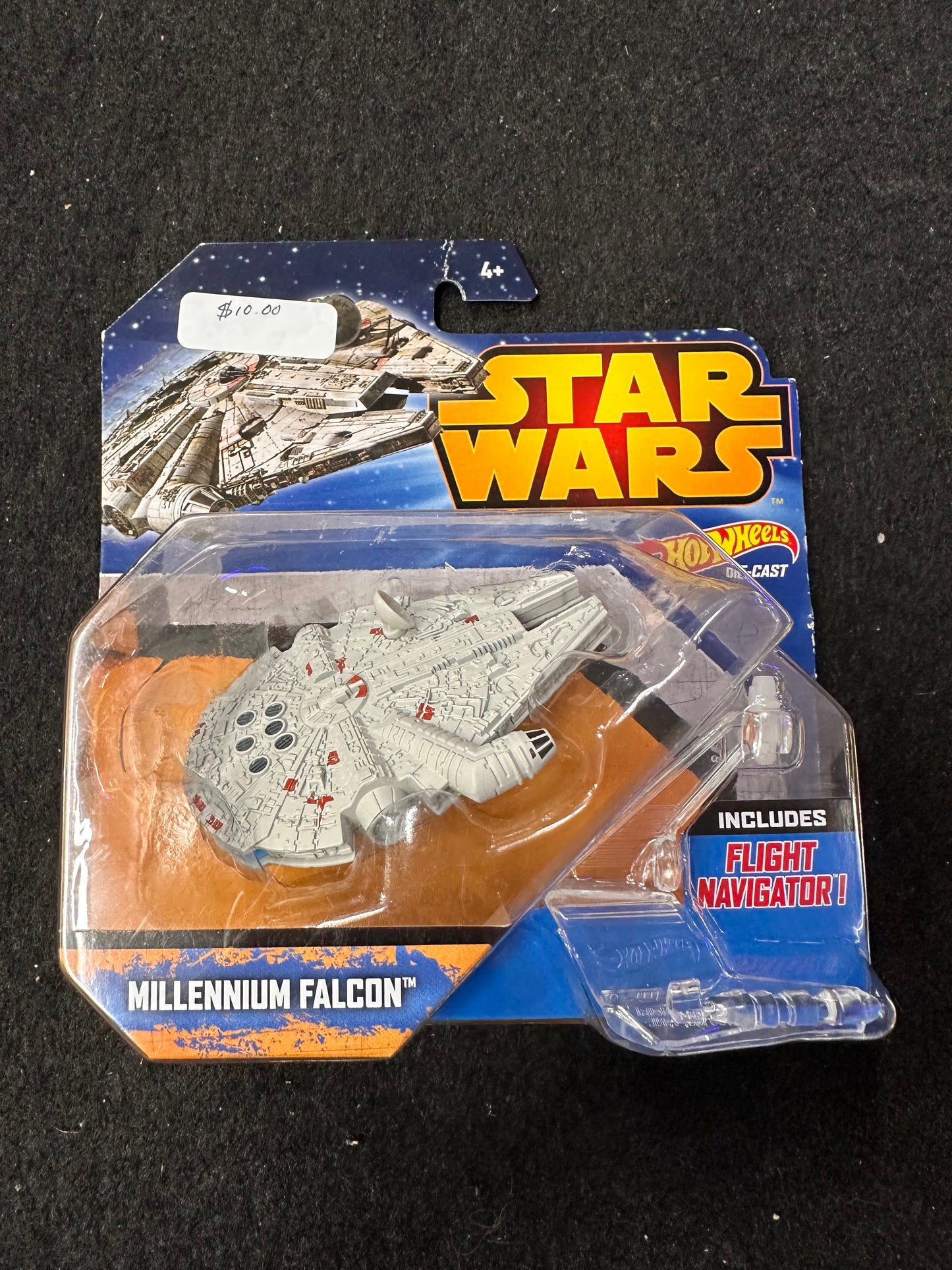 STAR WARS HOT WHEELS MILLENNIUM FALCON INCLUDES FLIGHT NAVIGATOR!