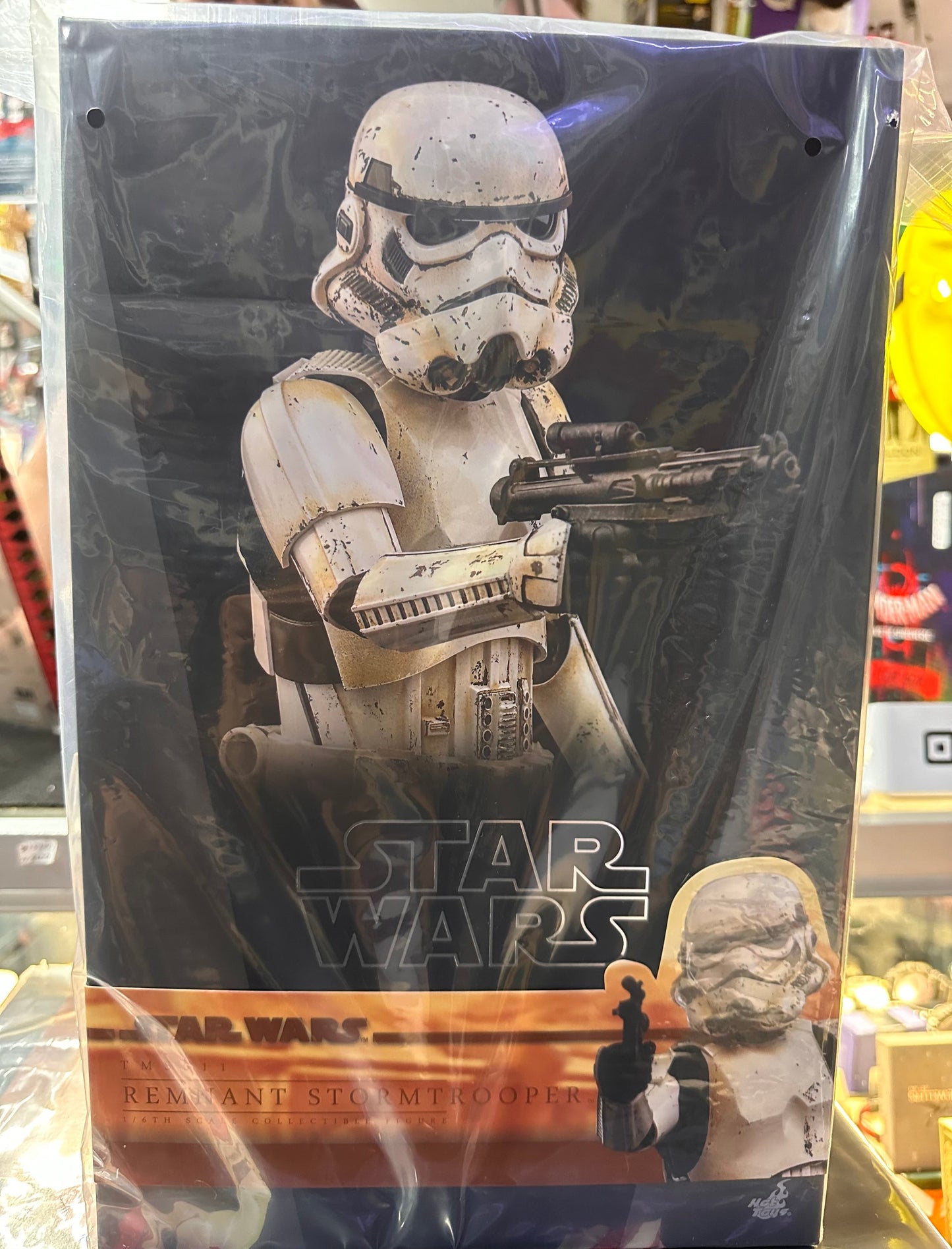 HOT TOYS STAR WARS REMNANT STORMTROOPER 1/6 SCALE FIGURE